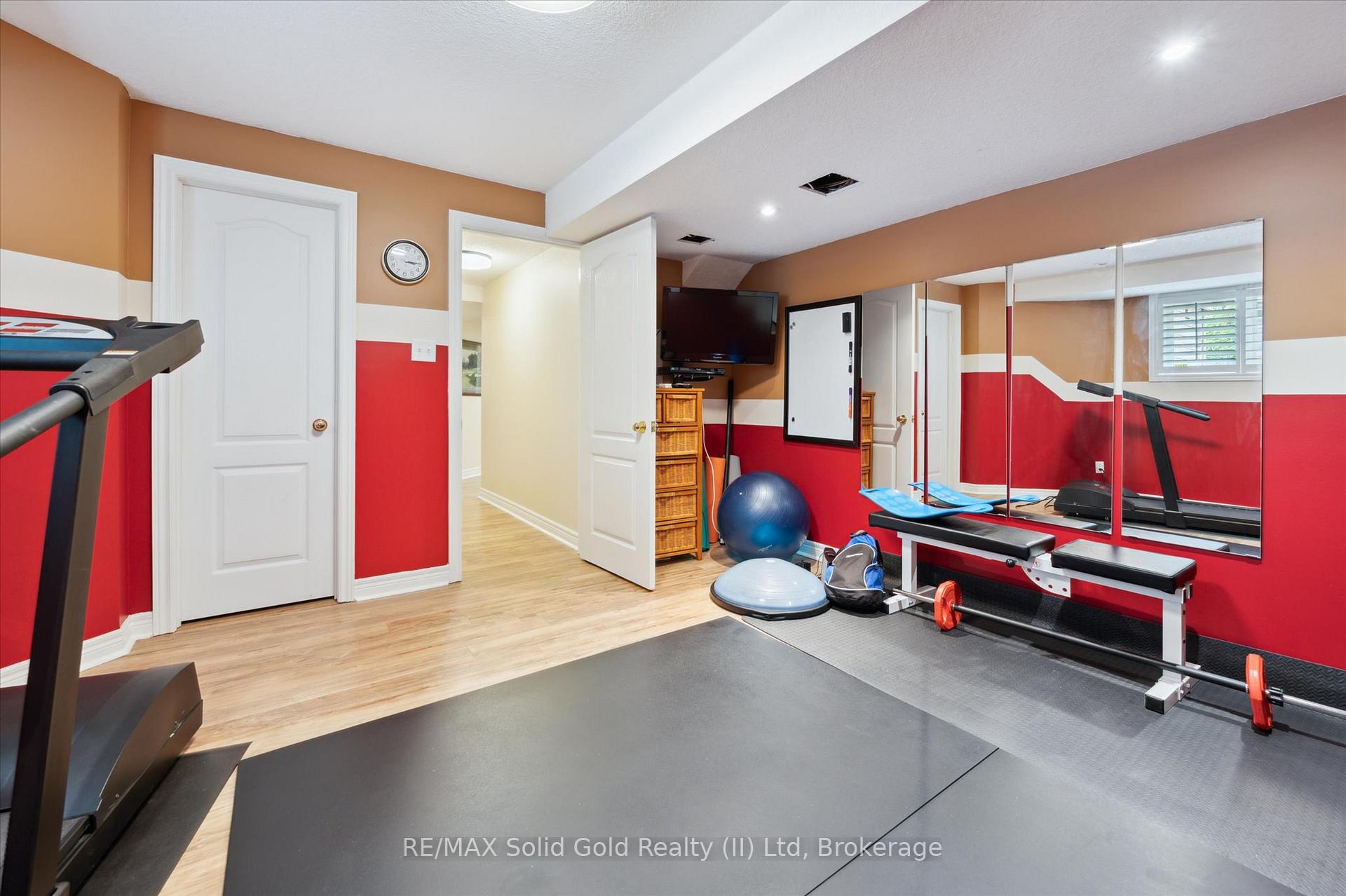 Photo 41 of 748 Cedar Bend Drive, Waterloo — HOMEH
