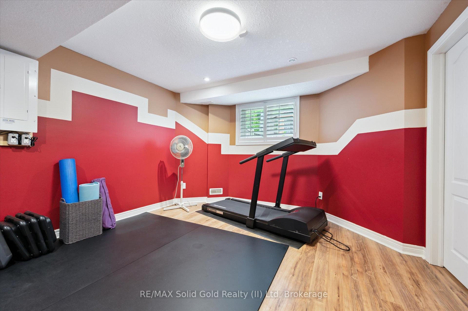 Photo 42 of 748 Cedar Bend Drive, Waterloo — HOMEH