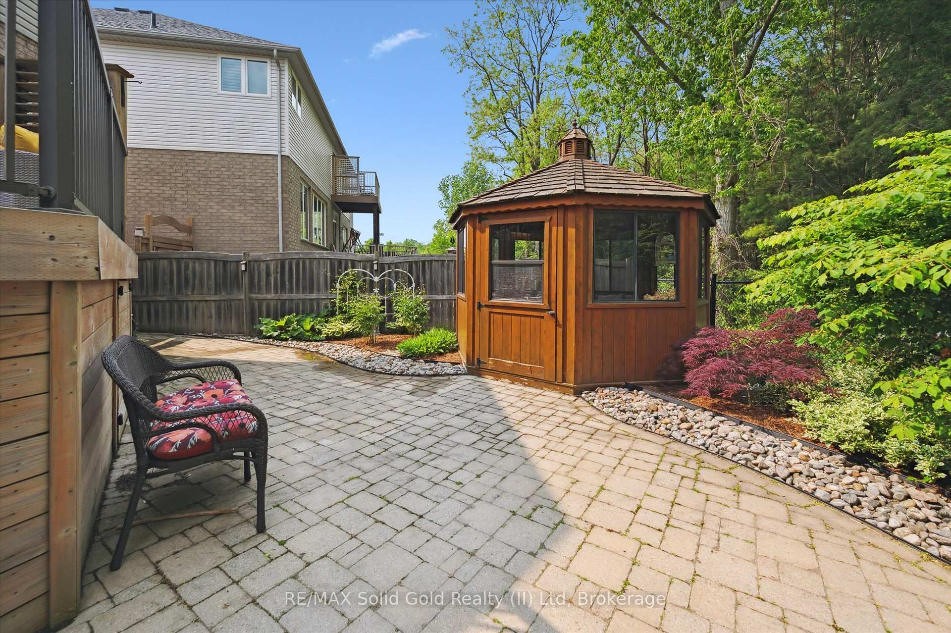 Photo 48 of 748 Cedar Bend Drive, Waterloo — HOMEH