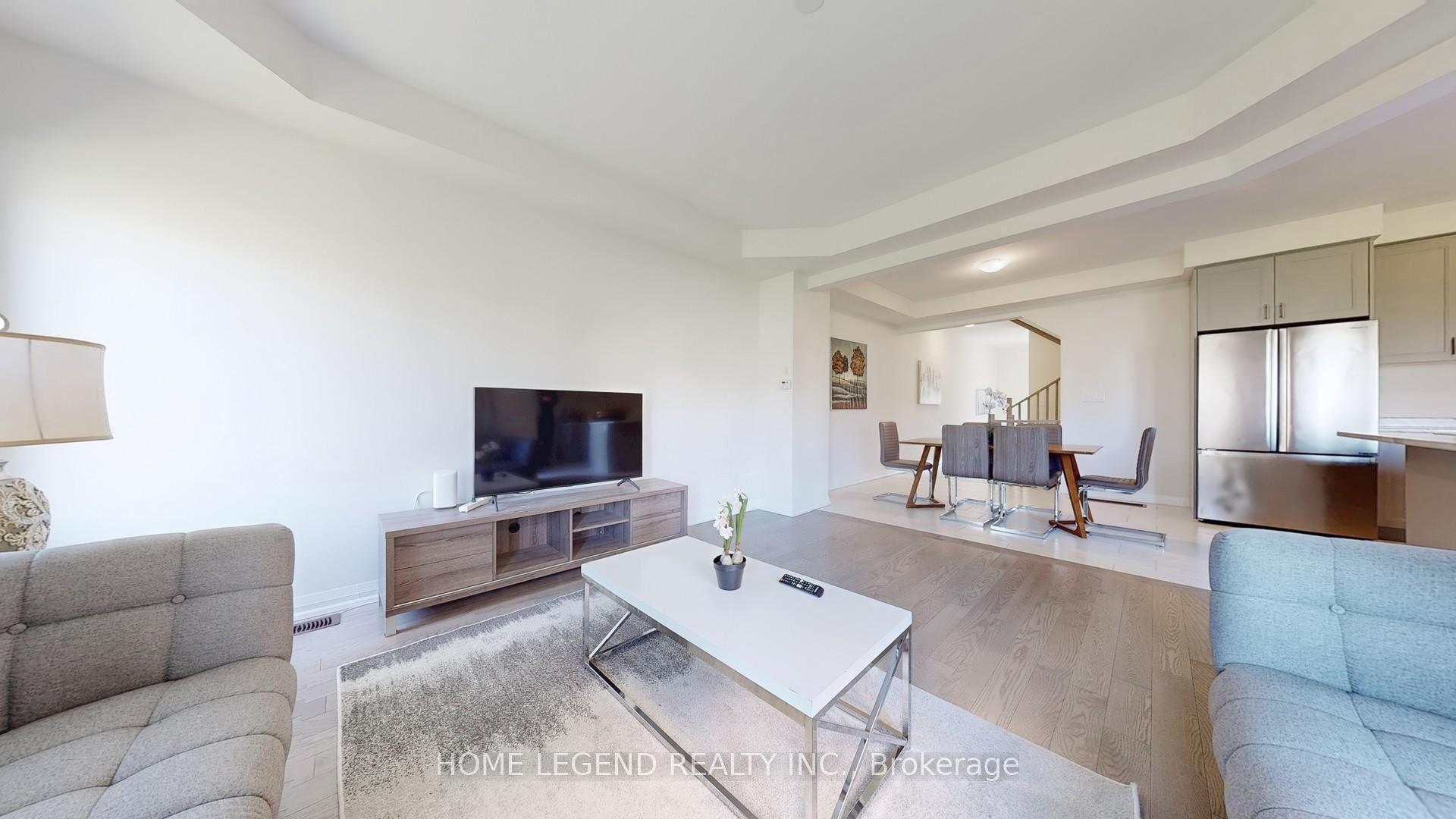 Photo 5 of 75 Federica Crescent, Wasaga Beach — HOMEH