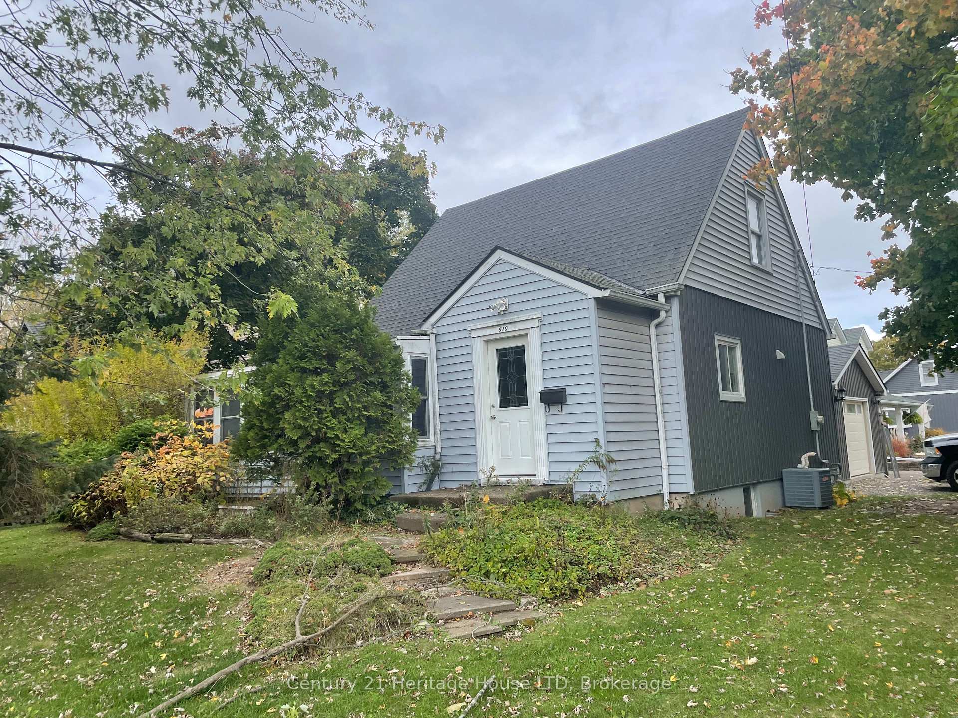Front of 610 Quaker Road