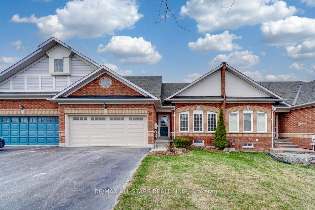 Photo 1 of 15 Meadow's End Crescent, Uxbridge — HOMEH