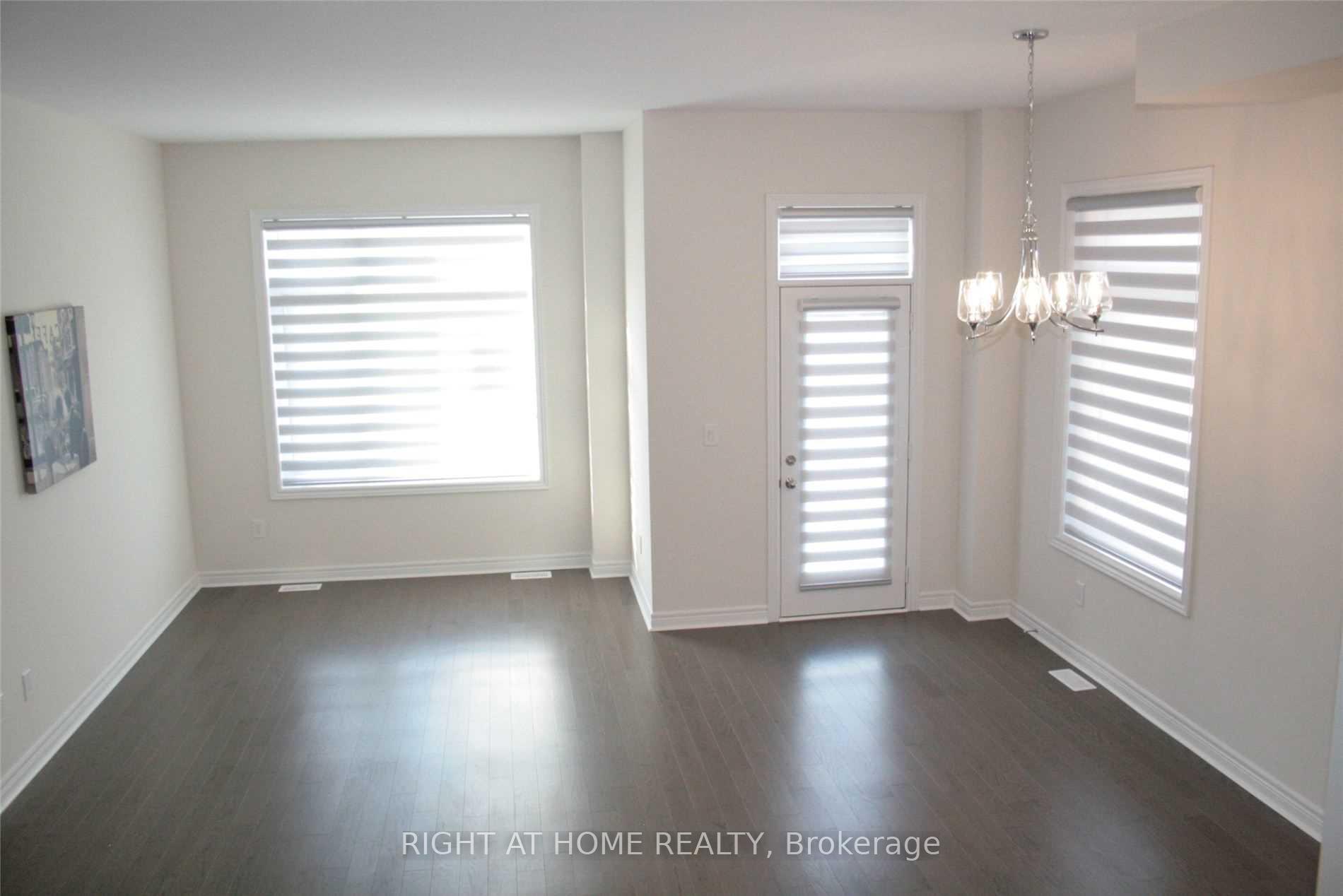 Photo 3 of 65 Laskin Drive, Vaughan, Patterson — HOMEH