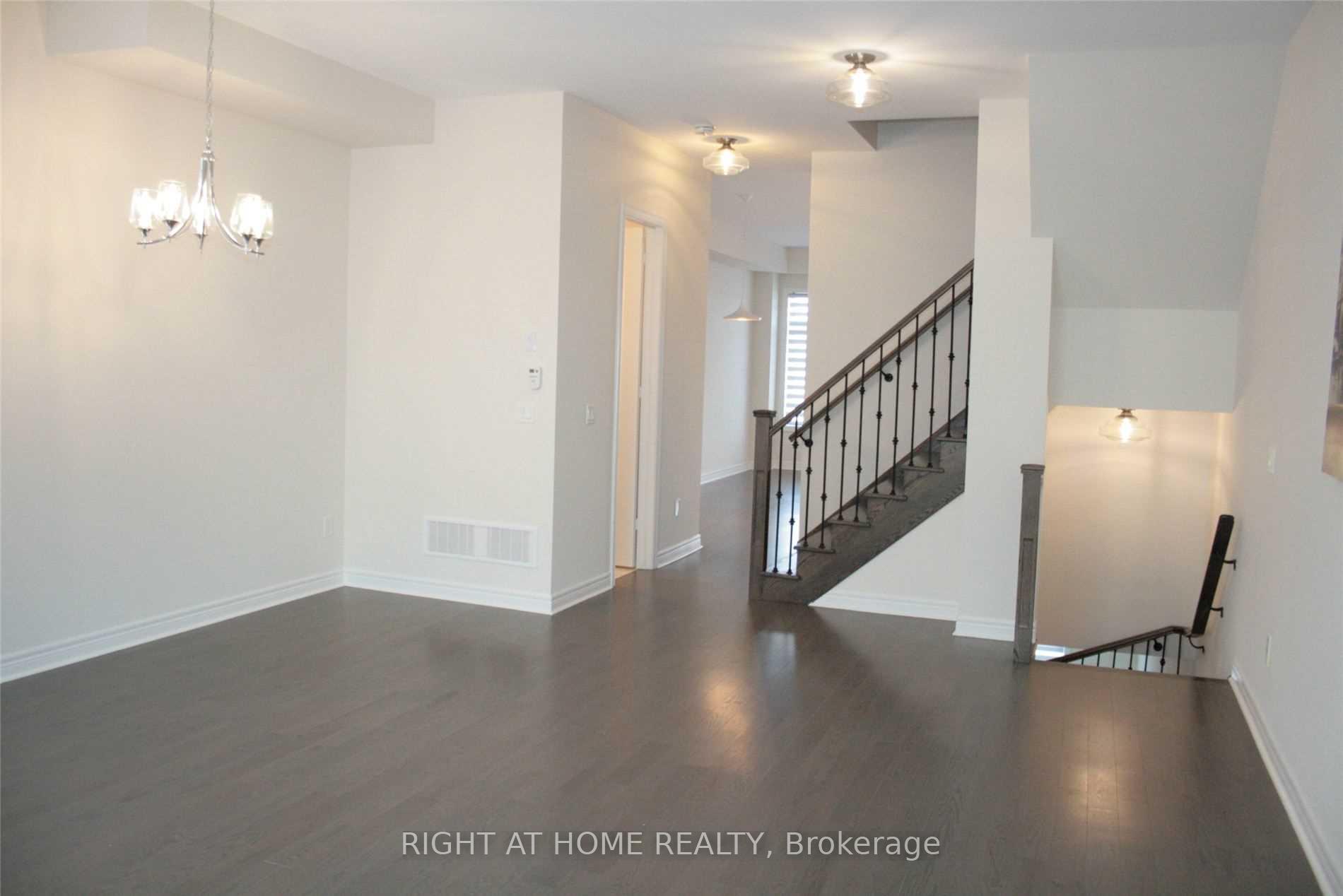 Photo 7 of 65 Laskin Drive, Vaughan, Patterson — HOMEH