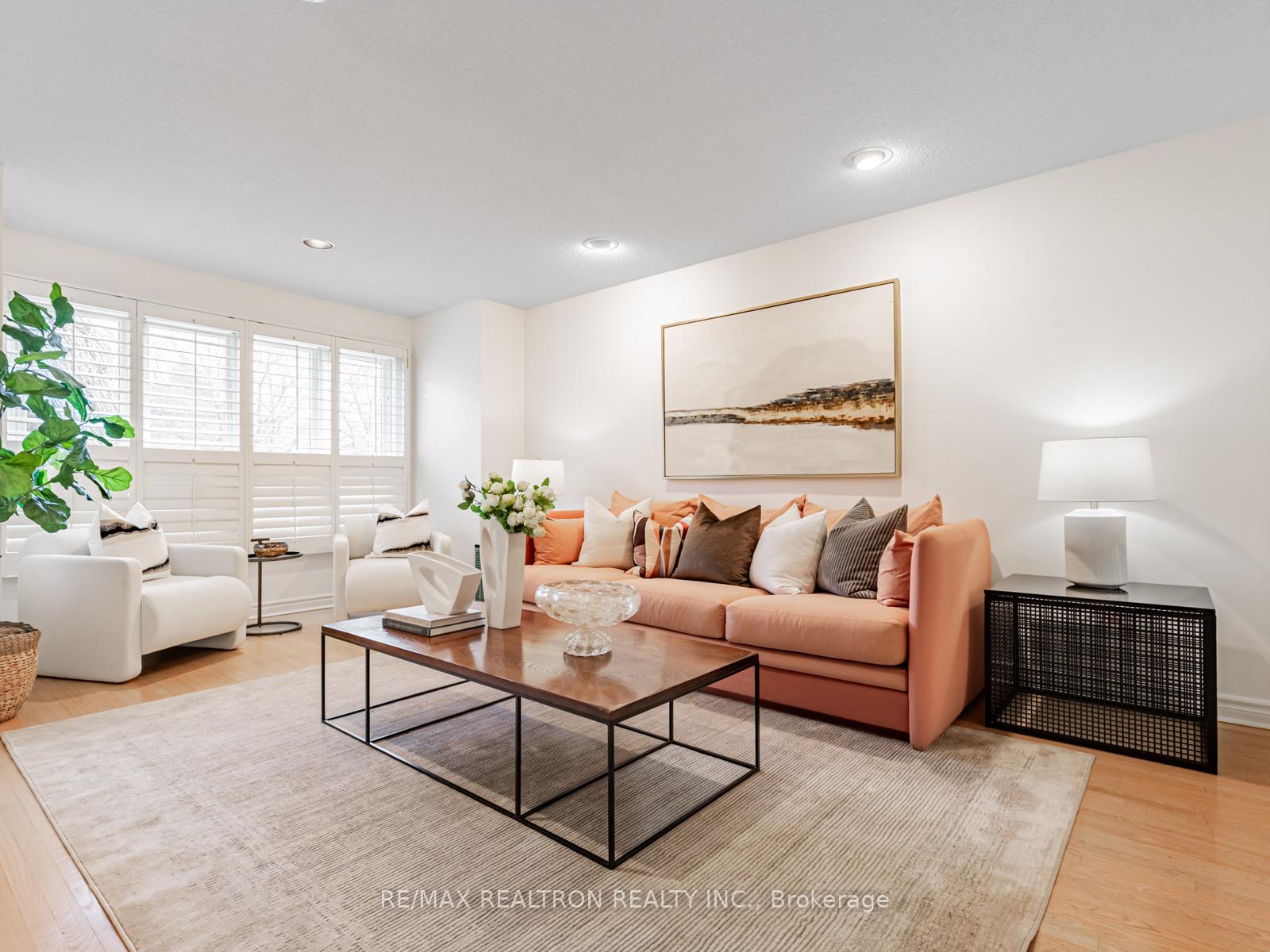 Photo 5 of 151 Newport Square, Vaughan, Uplands — HOMEH