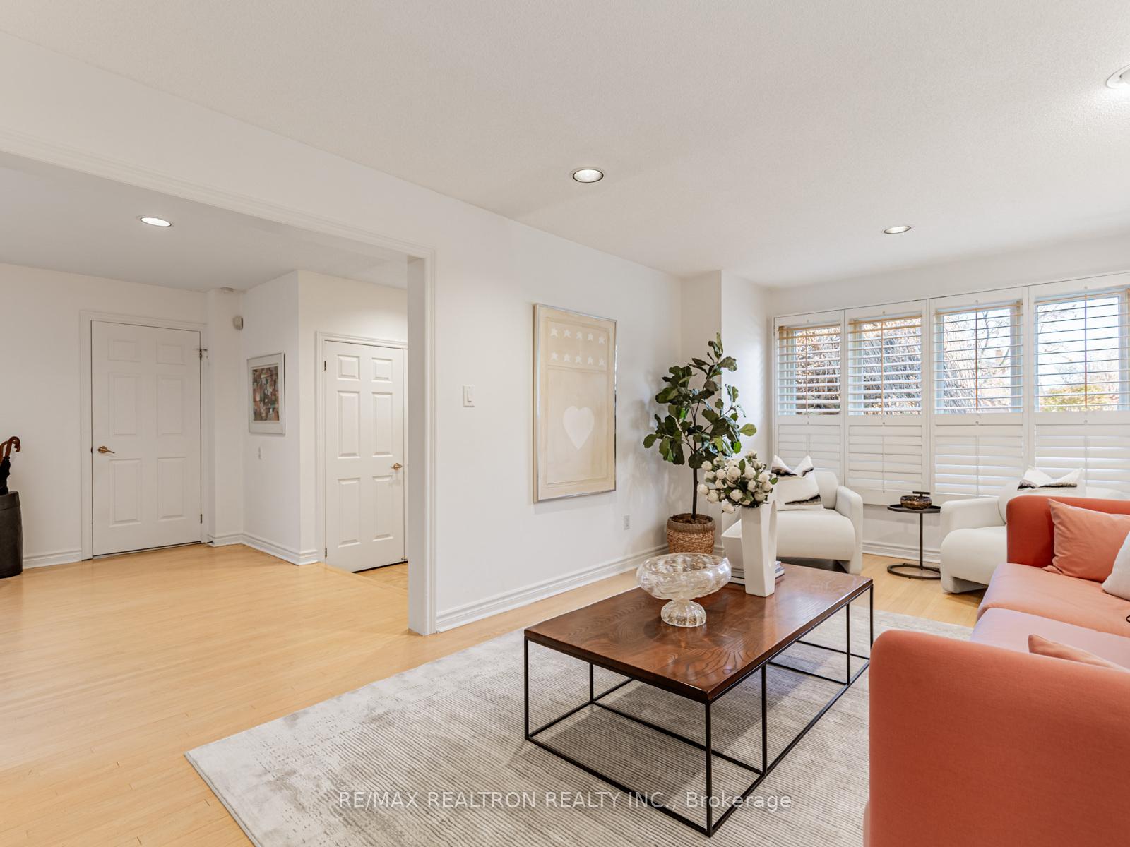 Photo 6 of 151 Newport Square, Vaughan, Uplands — HOMEH
