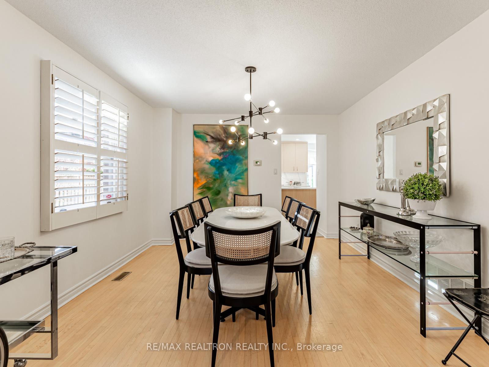 Photo 9 of 151 Newport Square, Vaughan, Uplands — HOMEH