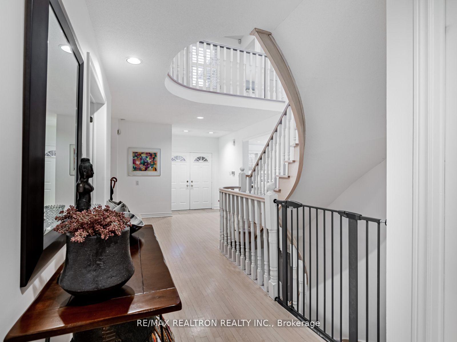 Photo 15 of 151 Newport Square, Vaughan, Uplands — HOMEH