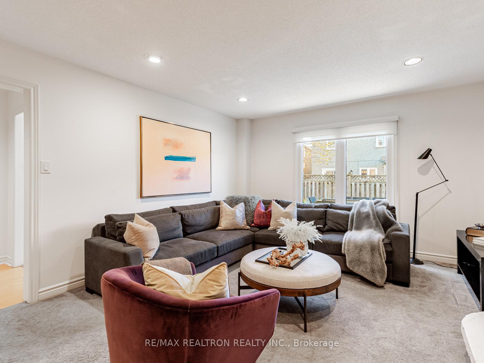 Photo 16 of 151 Newport Square, Vaughan, Uplands — HOMEH