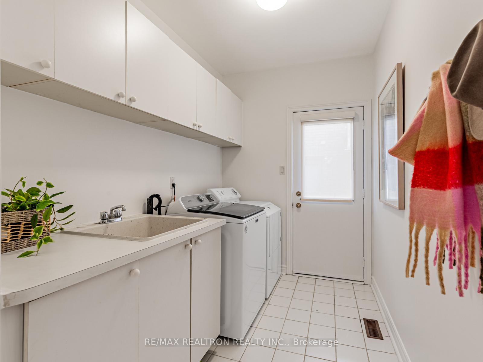 Photo 34 of 151 Newport Square, Vaughan, Uplands — HOMEH
