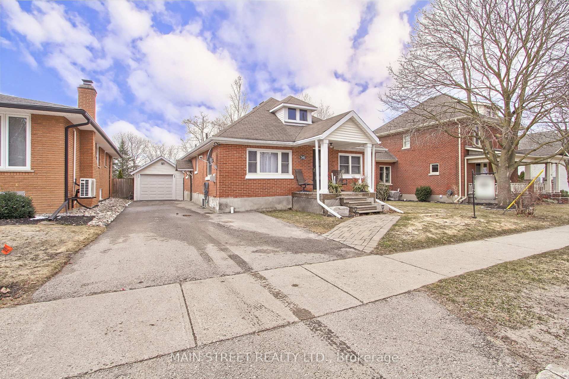 Photo 5 of 38 Marietta Street, Uxbridge — HOMEH