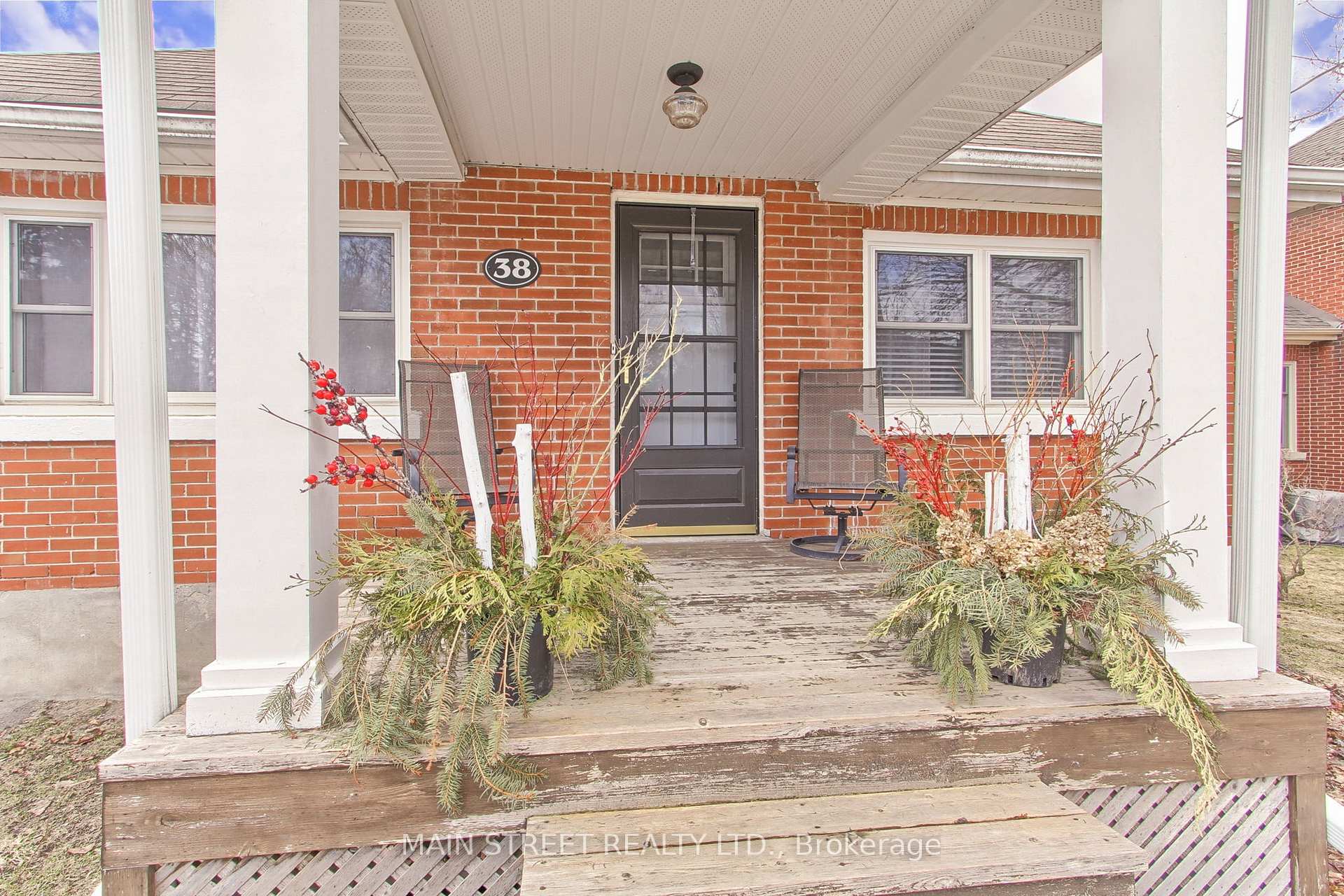 Photo 6 of 38 Marietta Street, Uxbridge — HOMEH