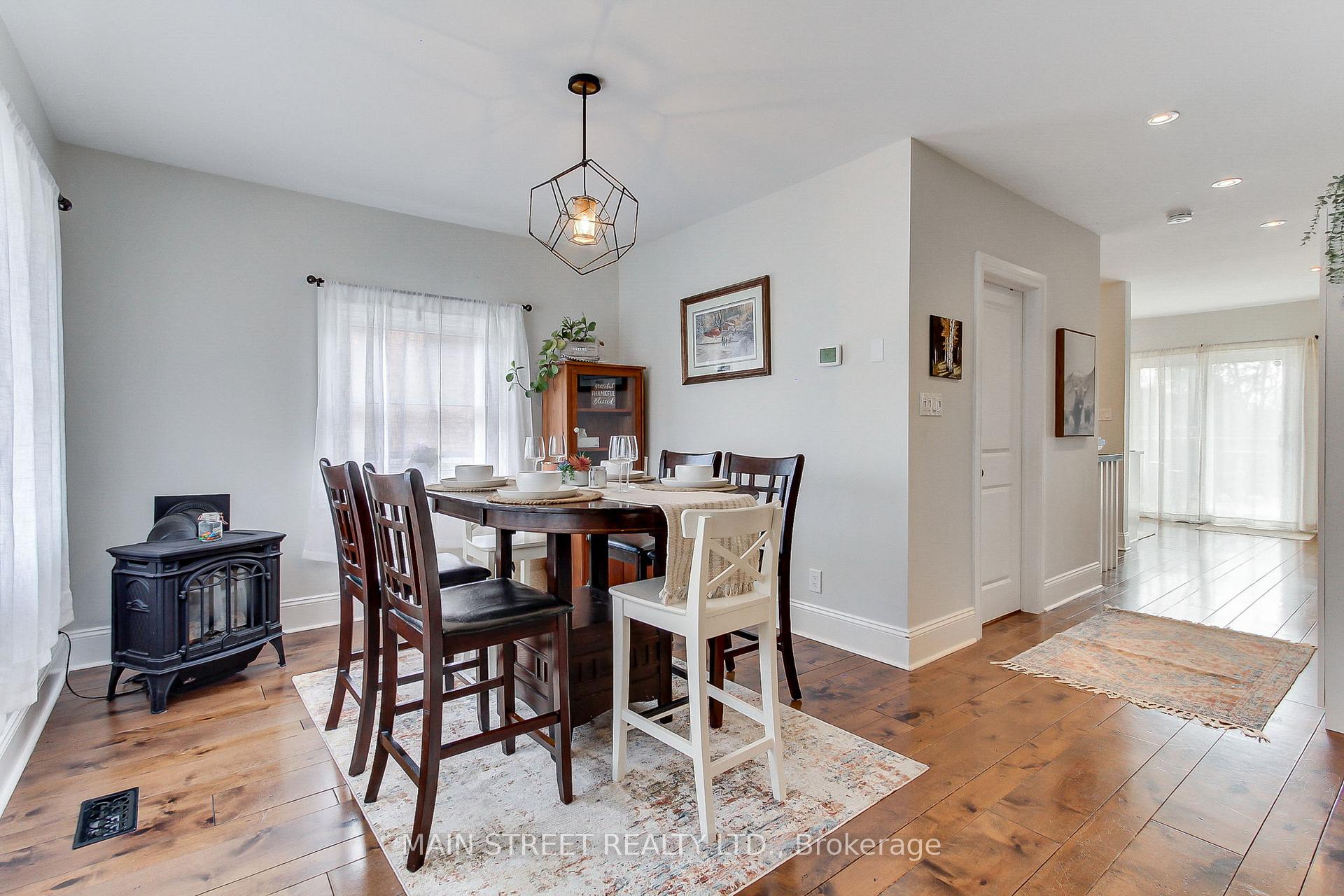 Photo 13 of 38 Marietta Street, Uxbridge — HOMEH