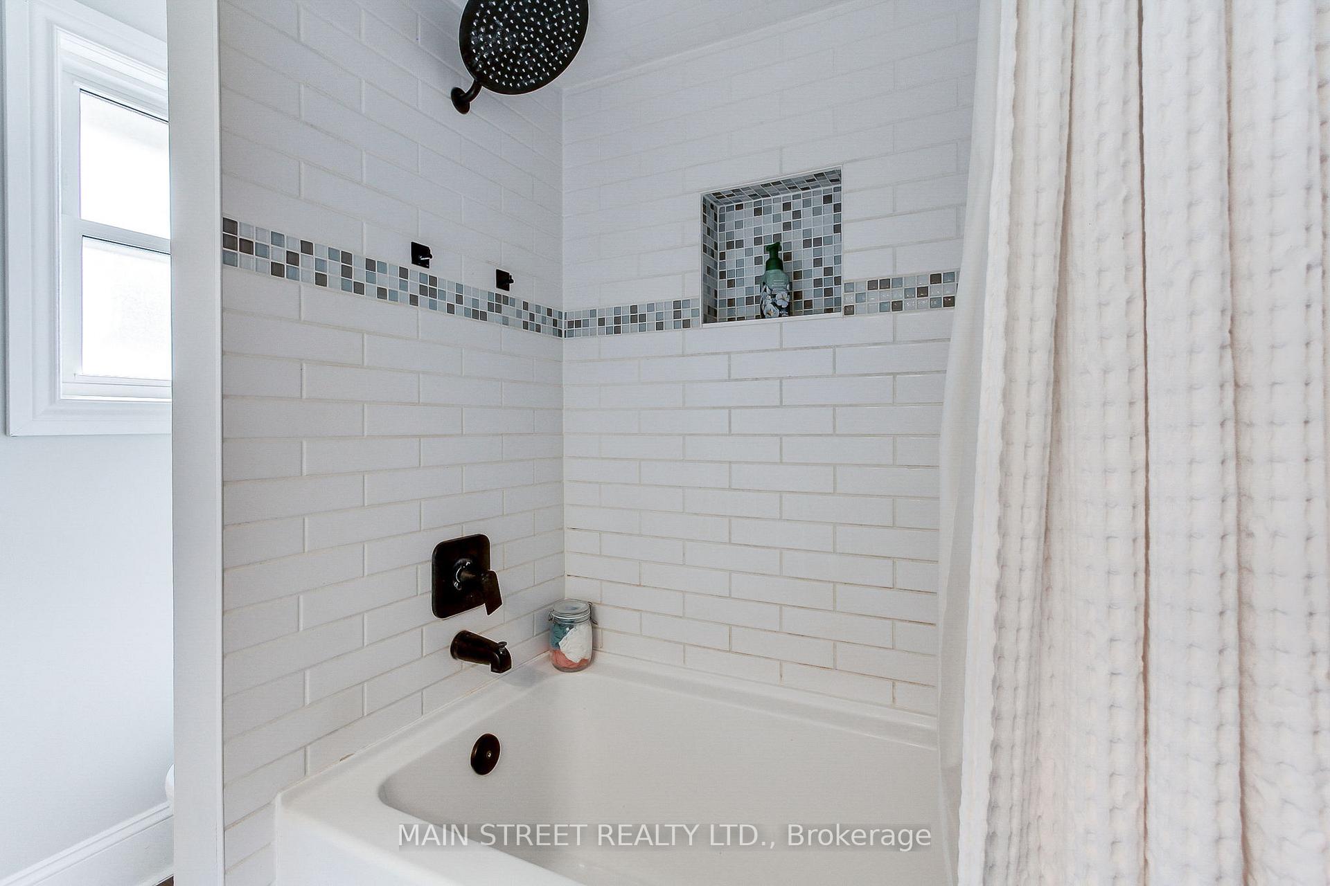 Photo 33 of 38 Marietta Street, Uxbridge — HOMEH