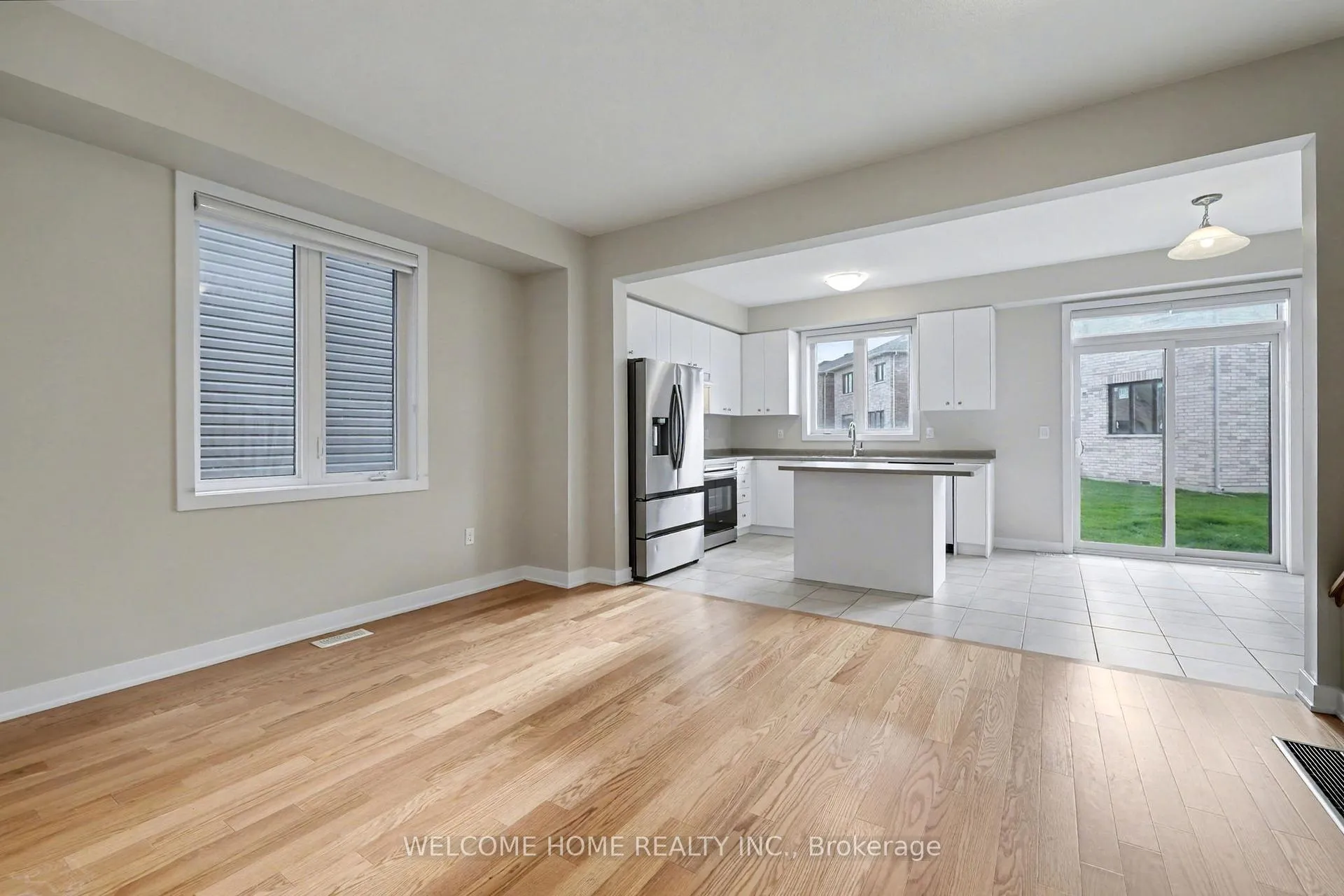 Photo 5 of 100 Keelson Street, Welland, Dain City — HOMEH