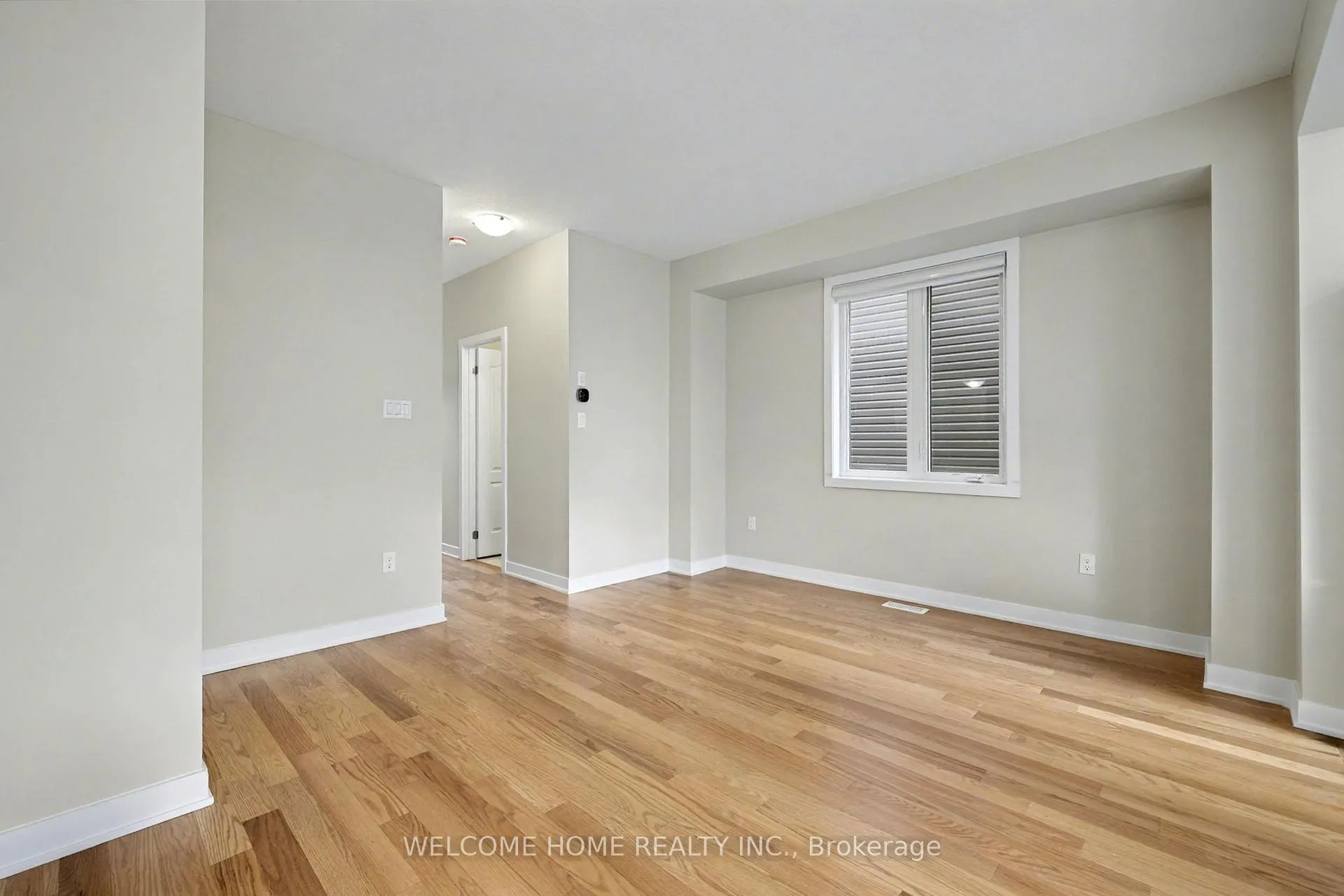 Photo 10 of 100 Keelson Street, Welland, Dain City — HOMEH