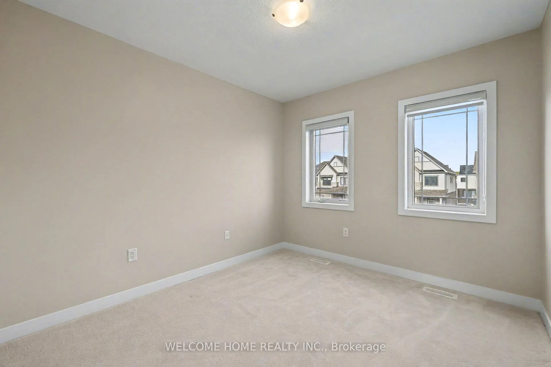 Photo 23 of 100 Keelson Street, Welland, Dain City — HOMEH
