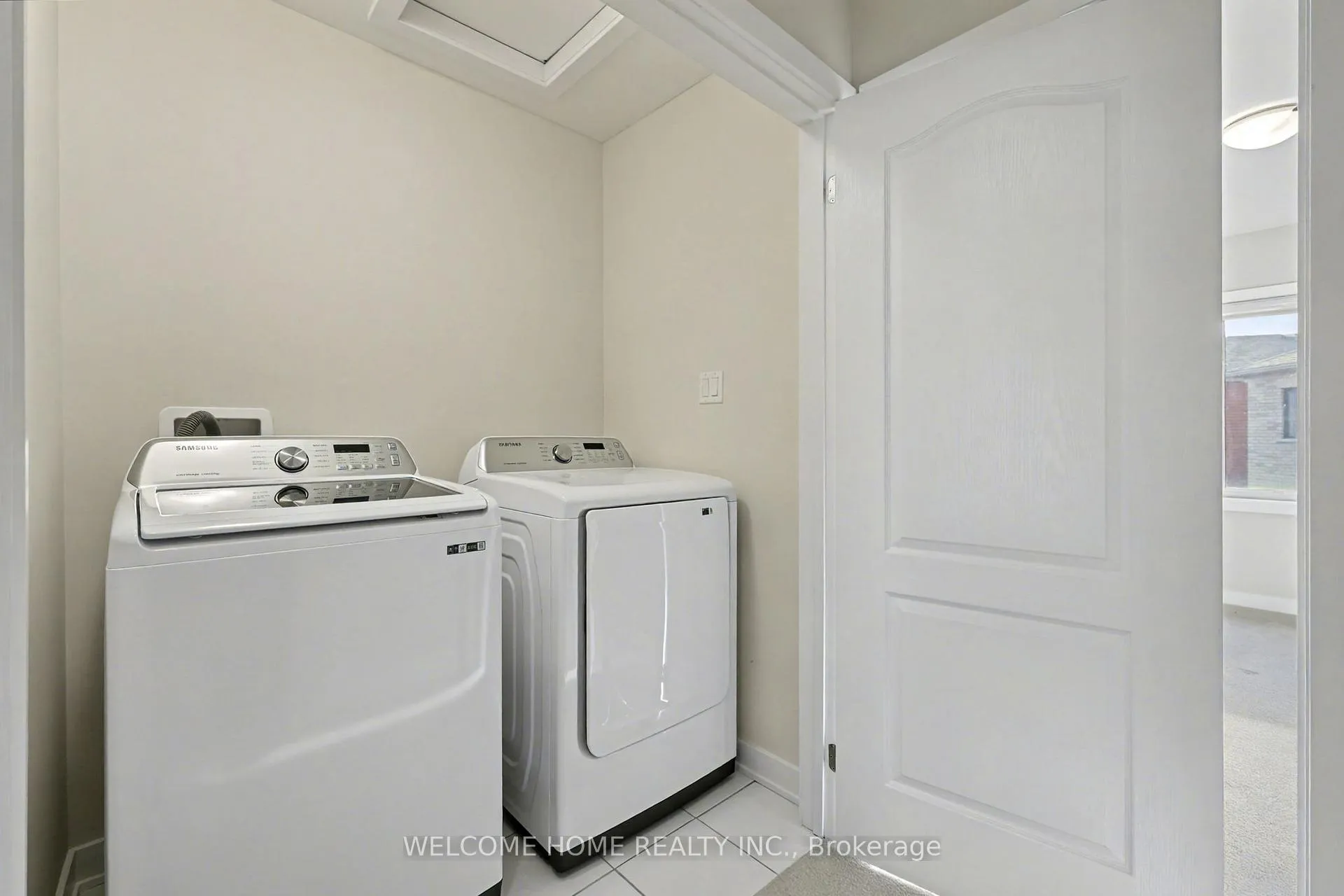 Photo 27 of 100 Keelson Street, Welland, Dain City — HOMEH