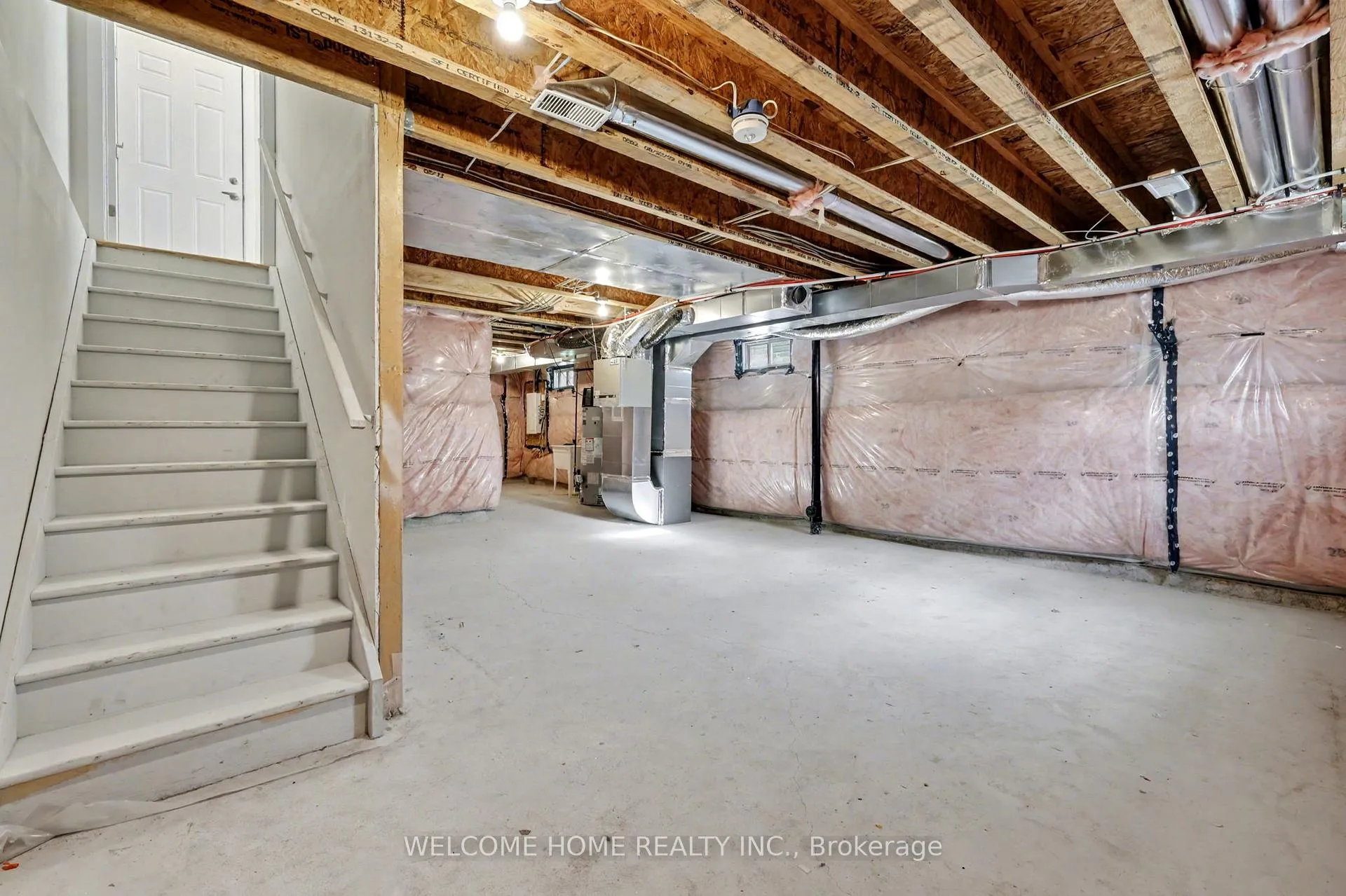 Photo 29 of 100 Keelson Street, Welland, Dain City — HOMEH