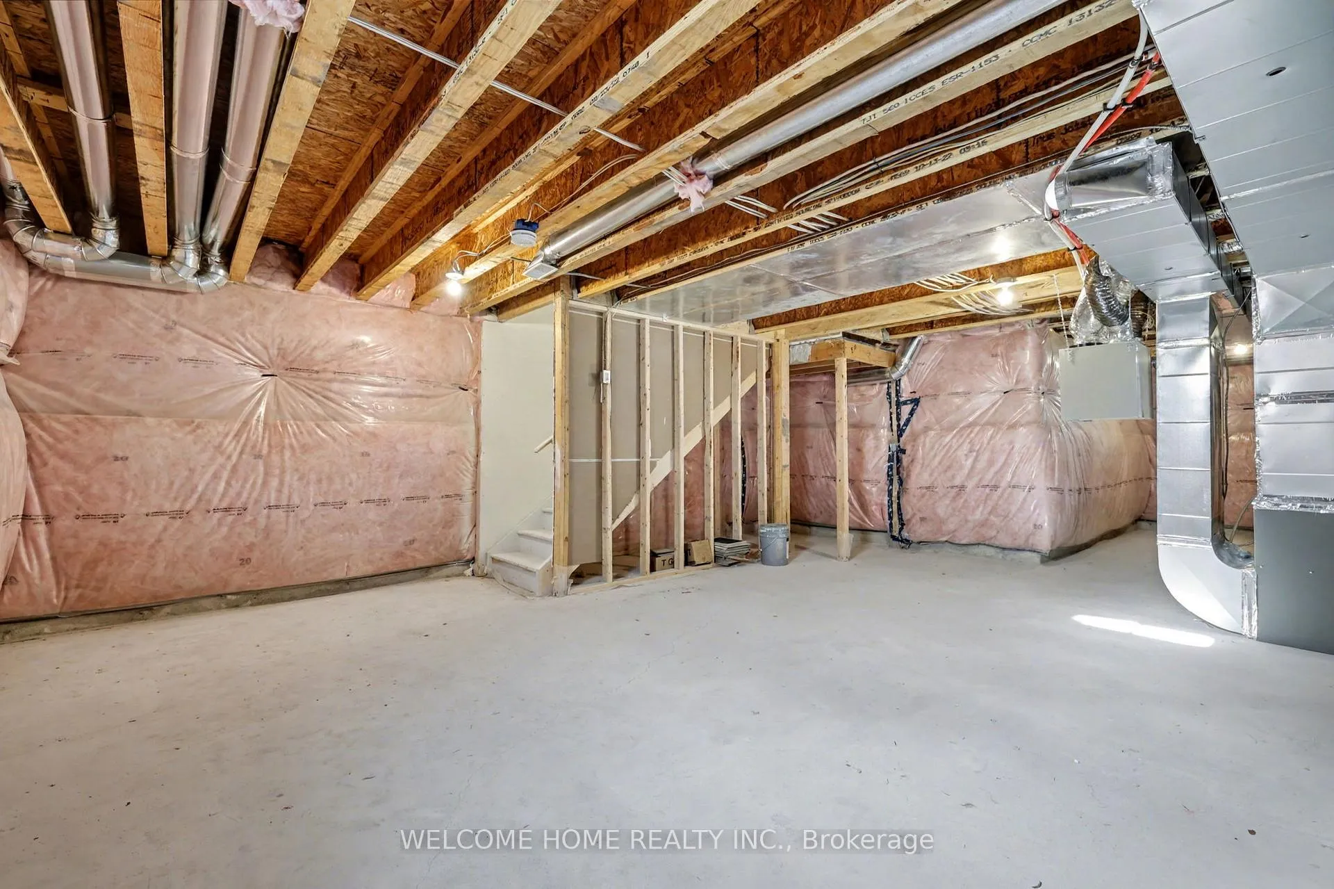 Photo 30 of 100 Keelson Street, Welland, Dain City — HOMEH
