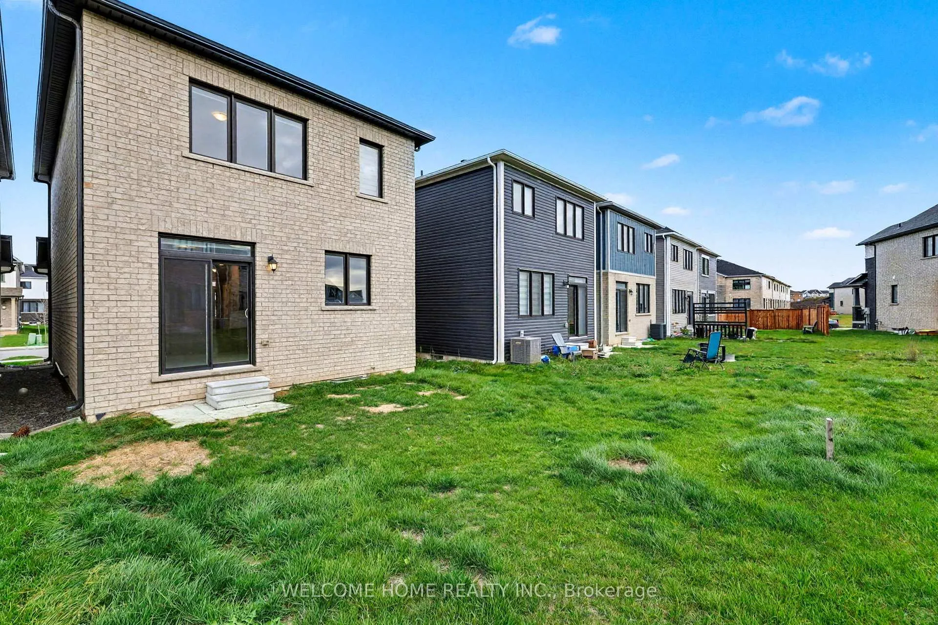Photo 32 of 100 Keelson Street, Welland, Dain City — HOMEH