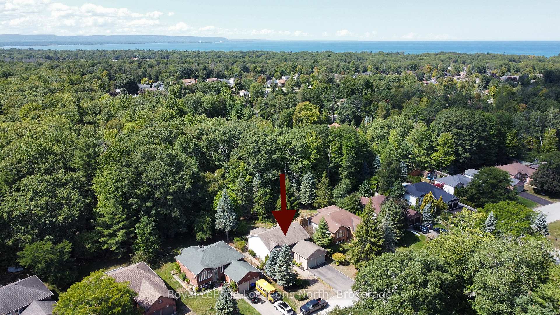 Photo 48 of 160 Fernbrook Drive, Wasaga Beach — HOMEH