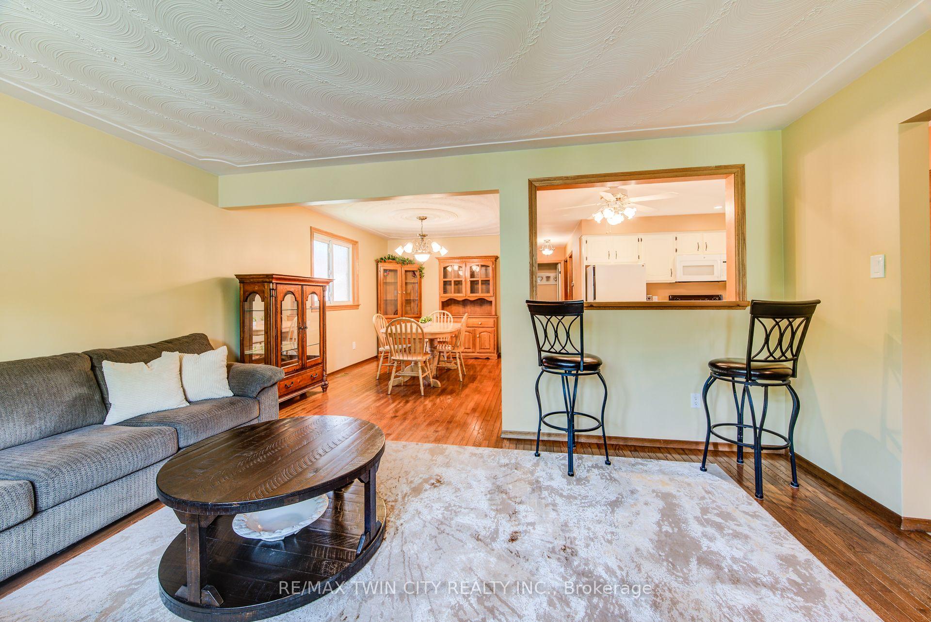 Photo 7 of 118 Partridge Place, Waterloo — HOMEH