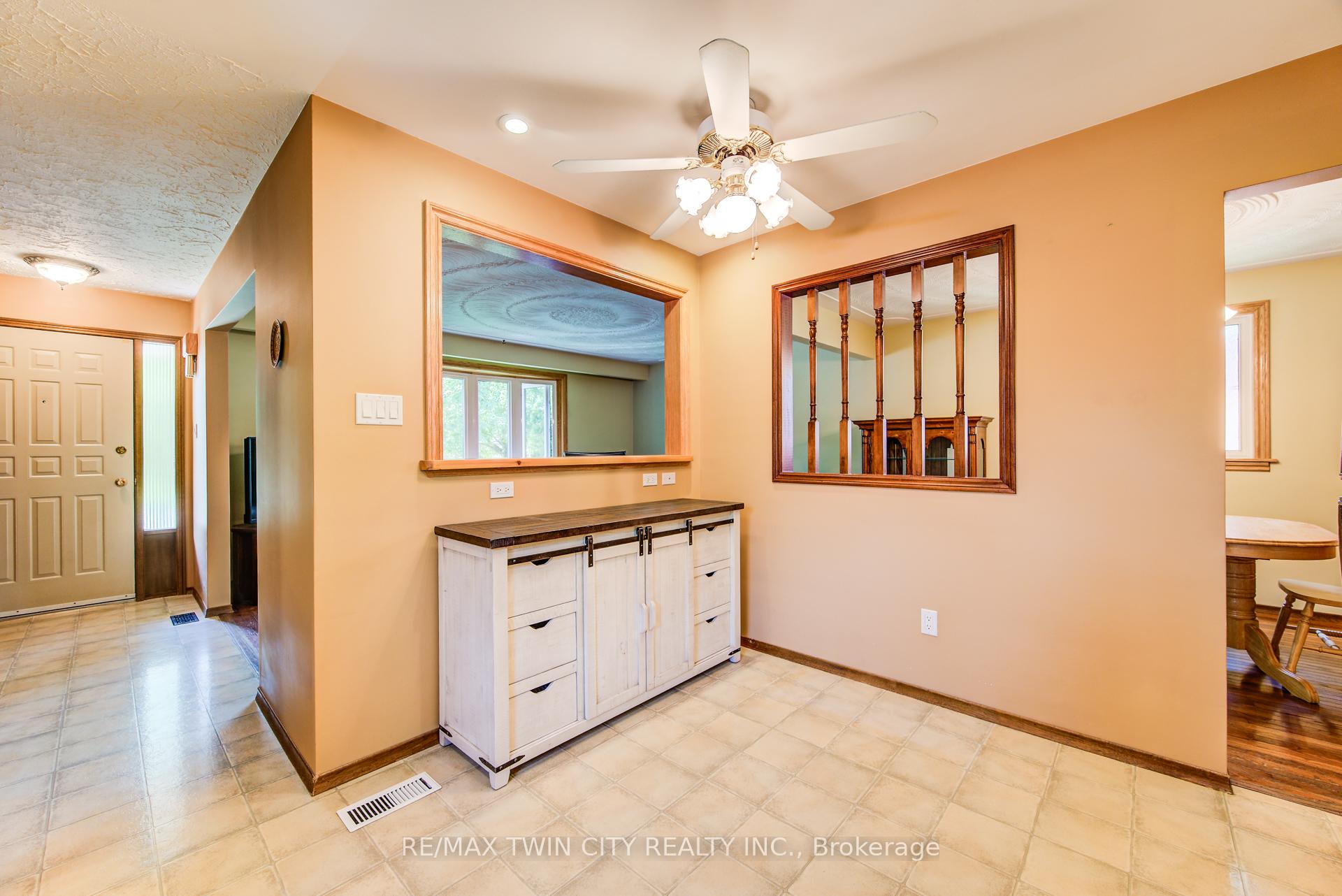 Photo 14 of 118 Partridge Place, Waterloo — HOMEH