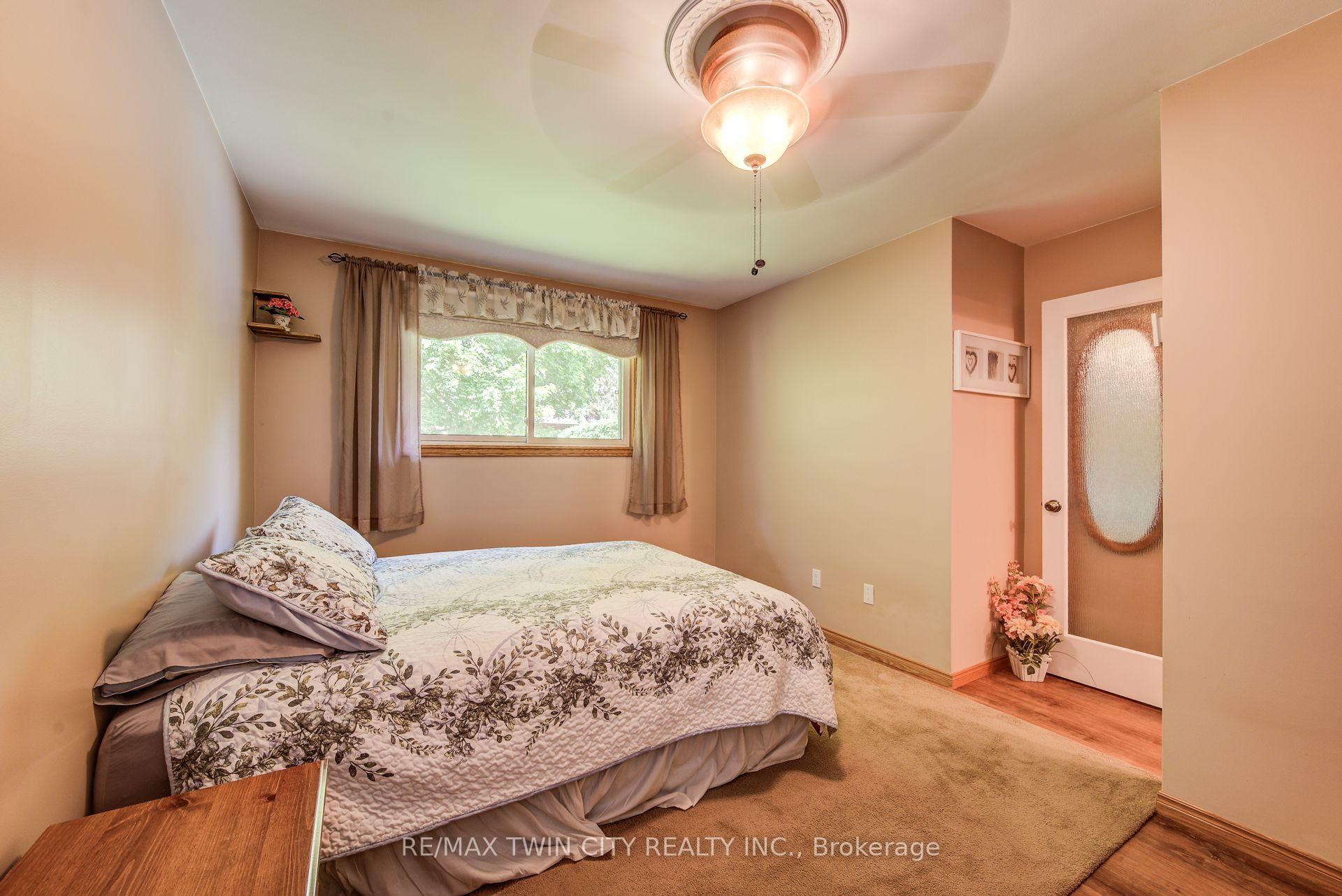 Photo 18 of 118 Partridge Place, Waterloo — HOMEH