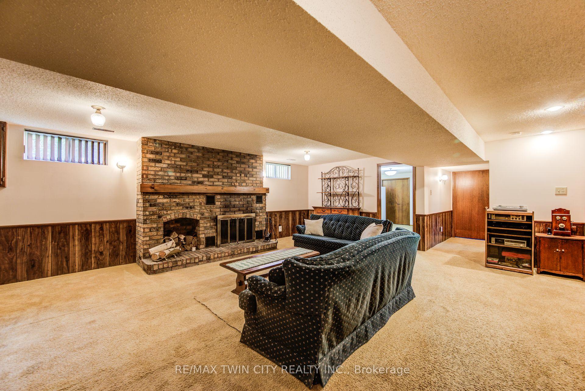 Photo 20 of 118 Partridge Place, Waterloo — HOMEH