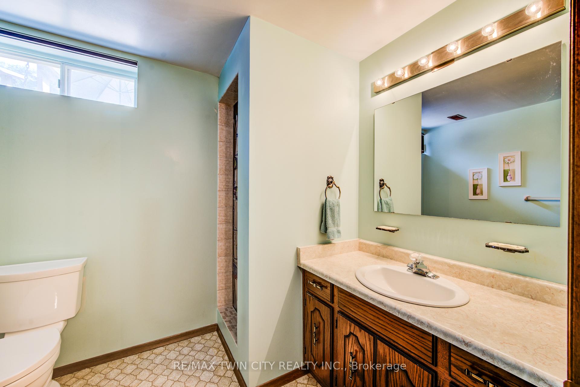 Photo 25 of 118 Partridge Place, Waterloo — HOMEH