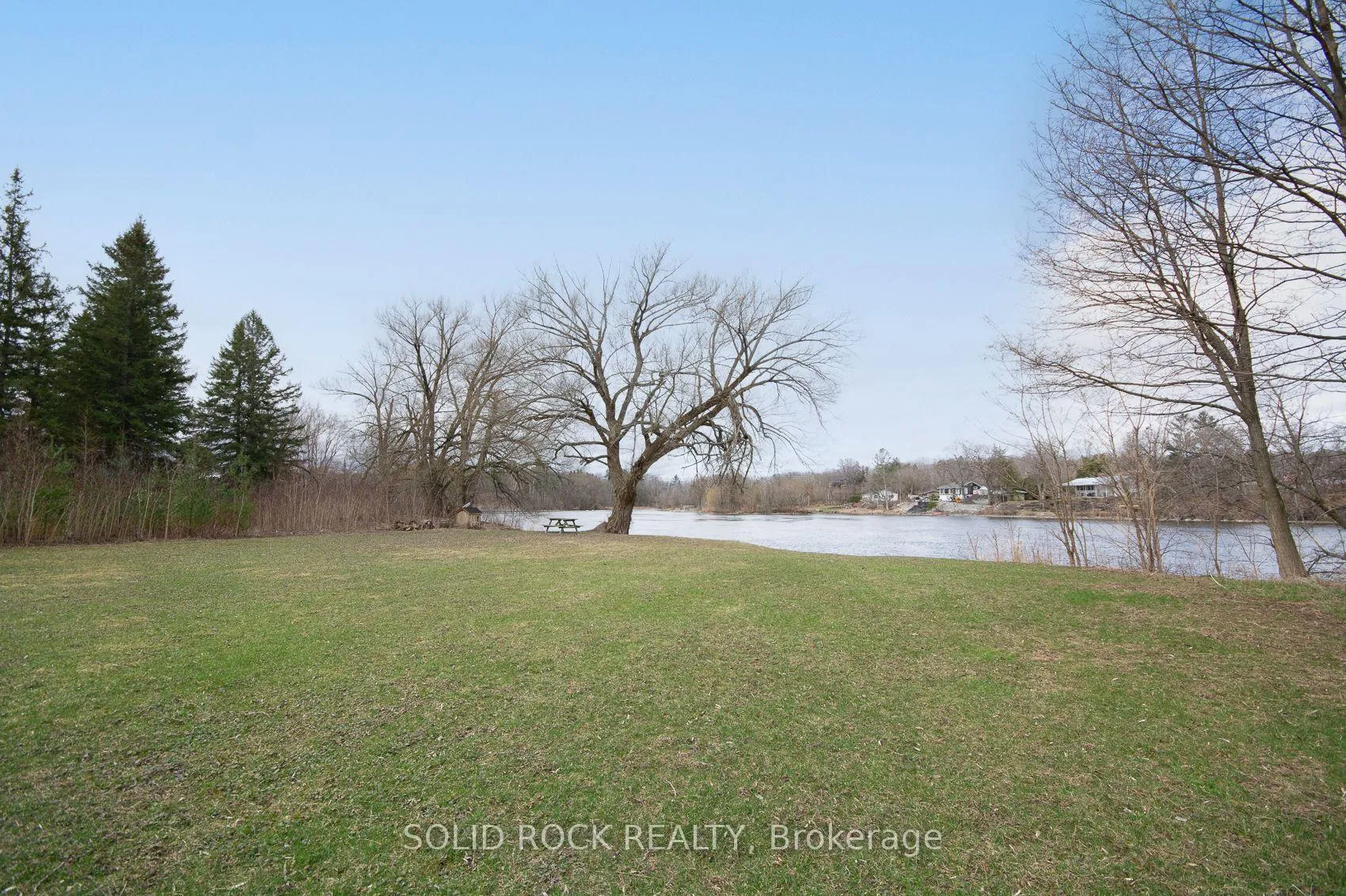 Photo 4 of 724 River Road, Ottawa, Riverside South/Gloucester Glen — HOMEH
