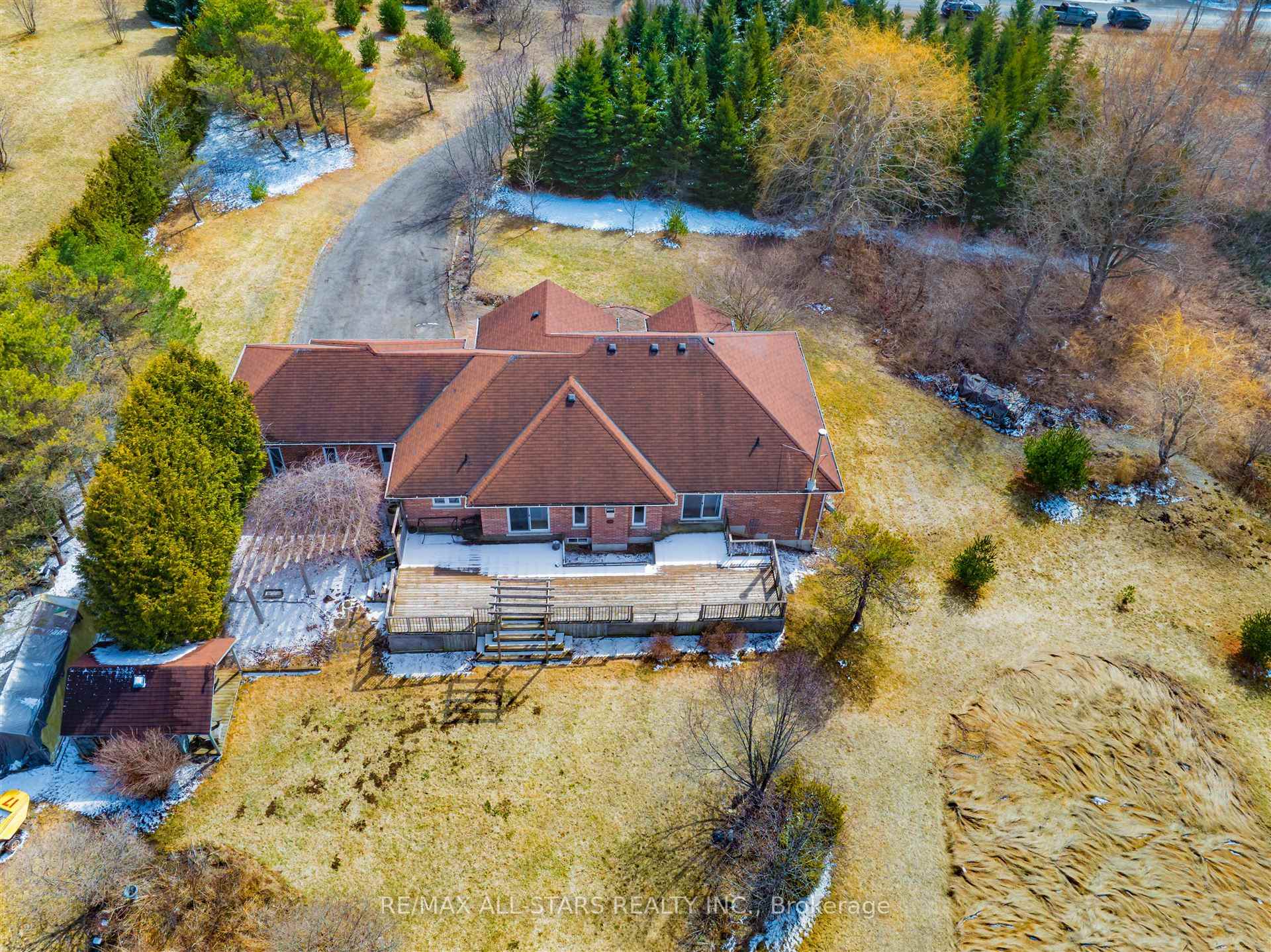 Photo 1 of 256 Zephyr Road, Uxbridge, Rural Uxbridge — HOMEH