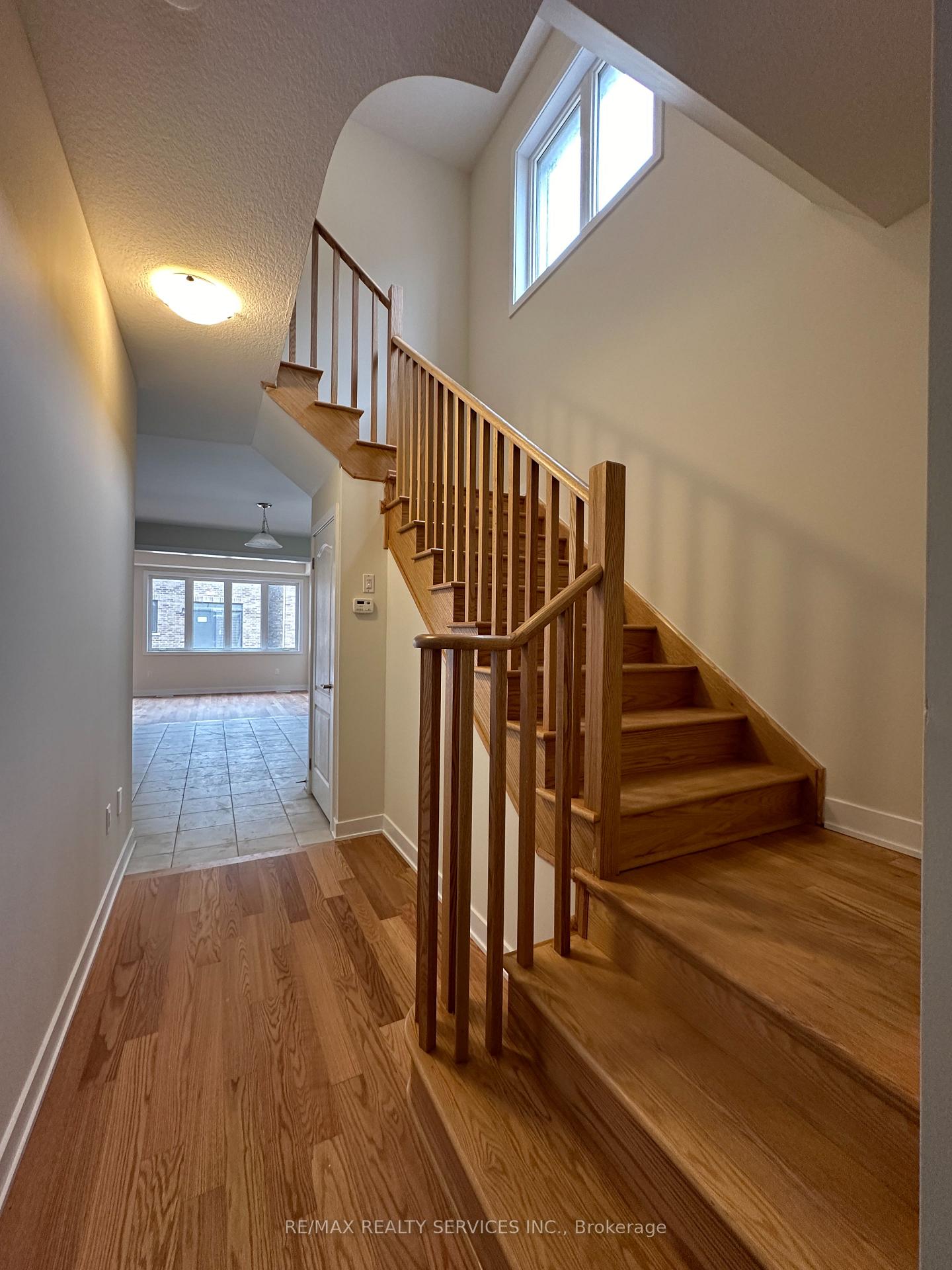 Photo 25 of 55 Rudder Road, Welland, Dain City — HOMEH
