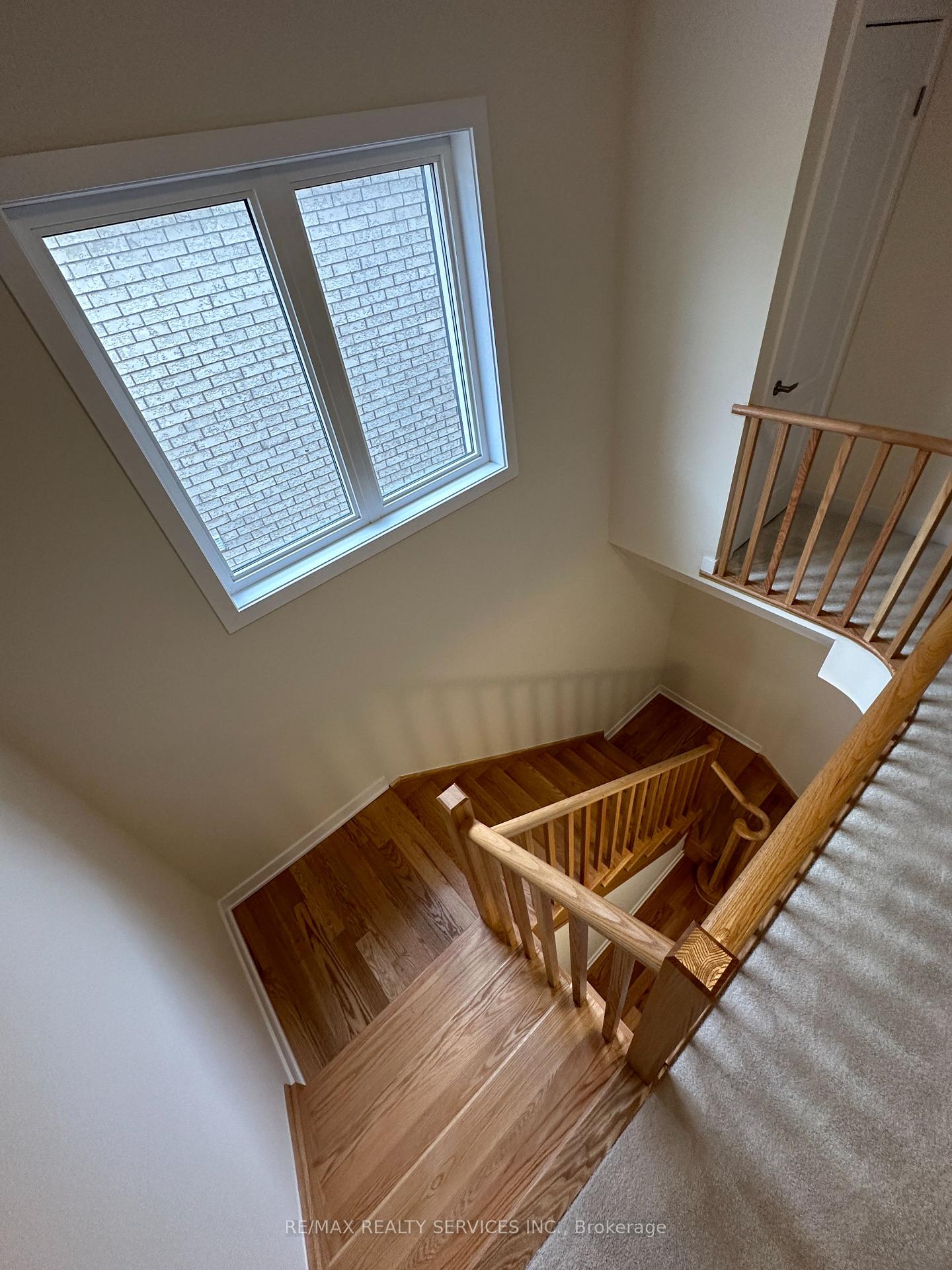 Photo 27 of 55 Rudder Road, Welland, Dain City — HOMEH