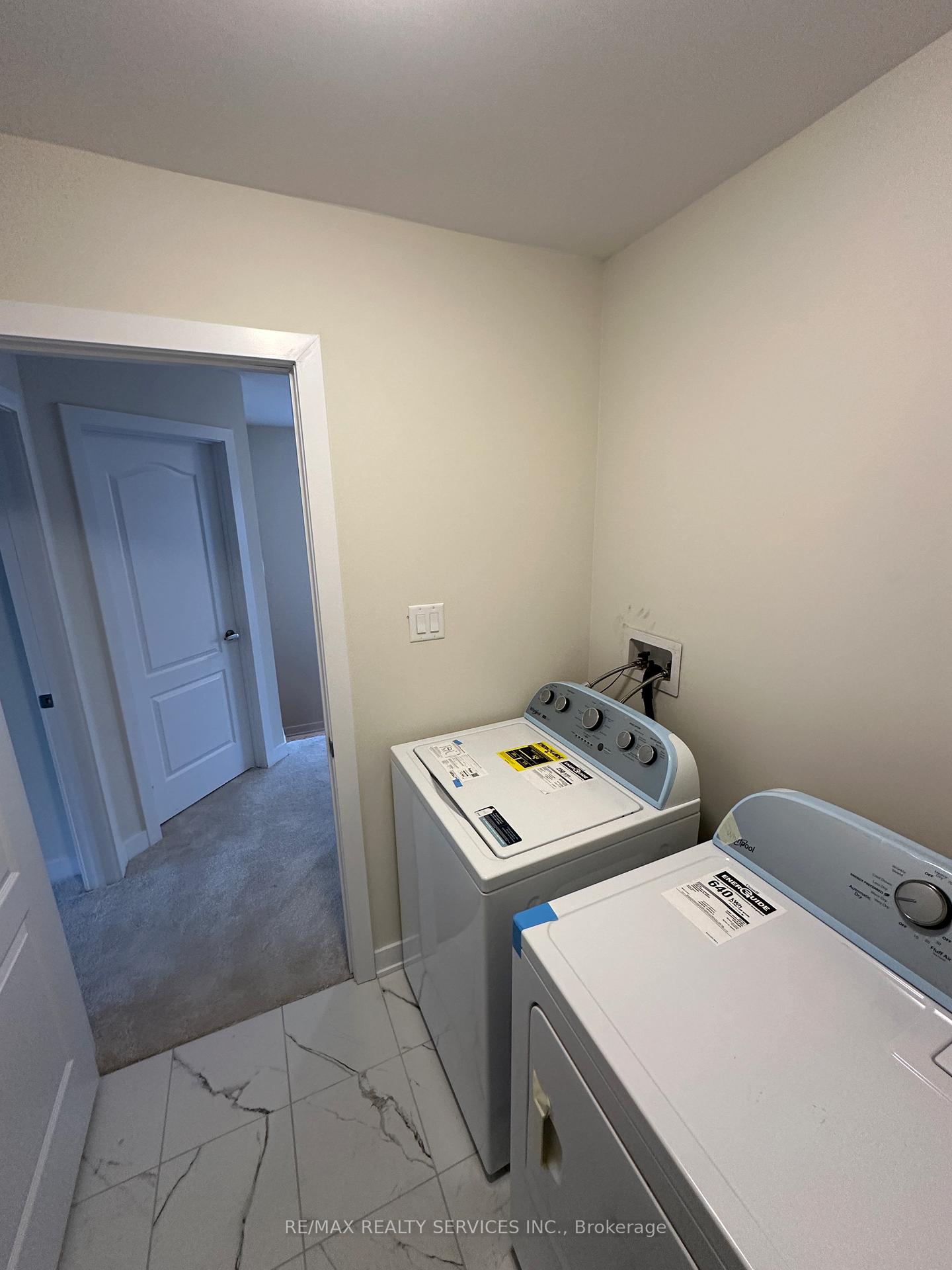Photo 33 of 55 Rudder Road, Welland, Dain City — HOMEH