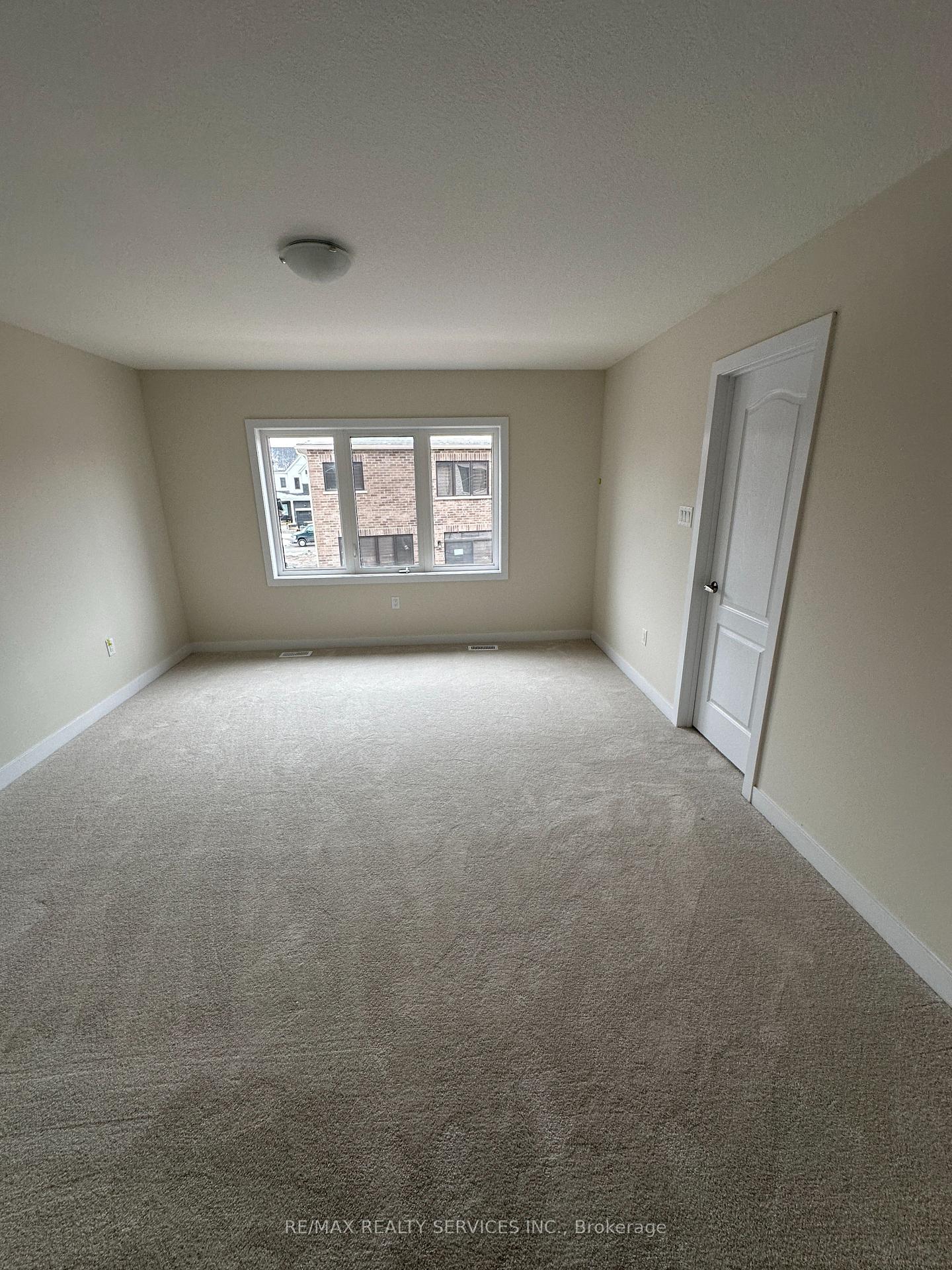 Photo 35 of 55 Rudder Road, Welland, Dain City — HOMEH