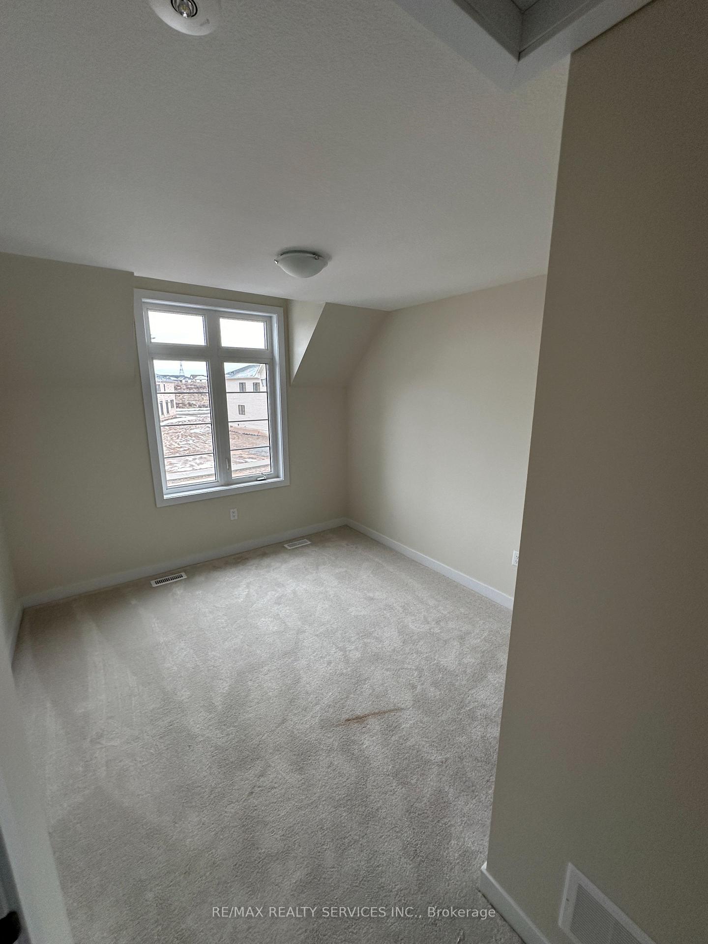 Photo 41 of 55 Rudder Road, Welland, Dain City — HOMEH