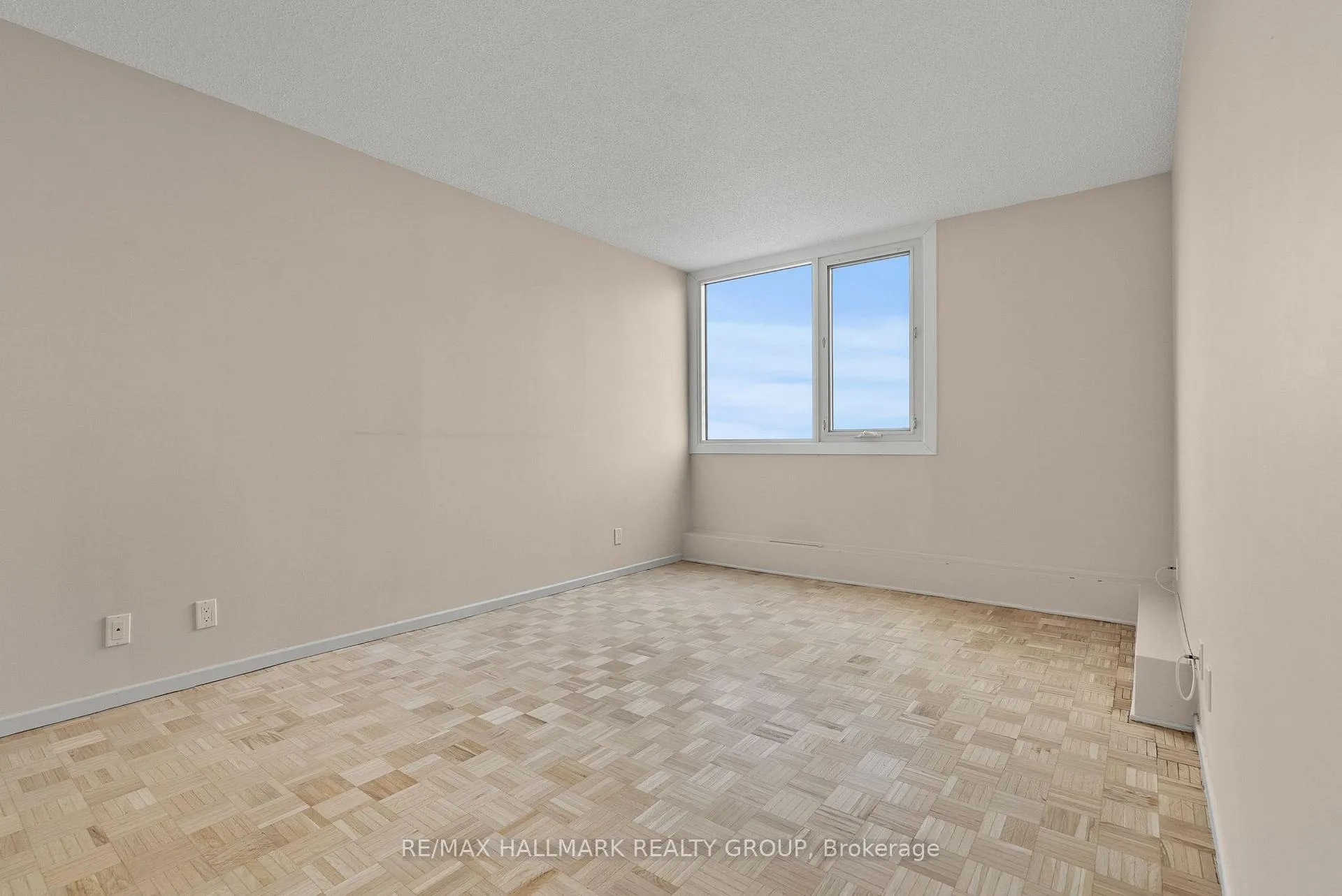 Photo 11 of Unit 1603, 265 Poulin Avenue E, Ottawa, Britannia — HOMEH