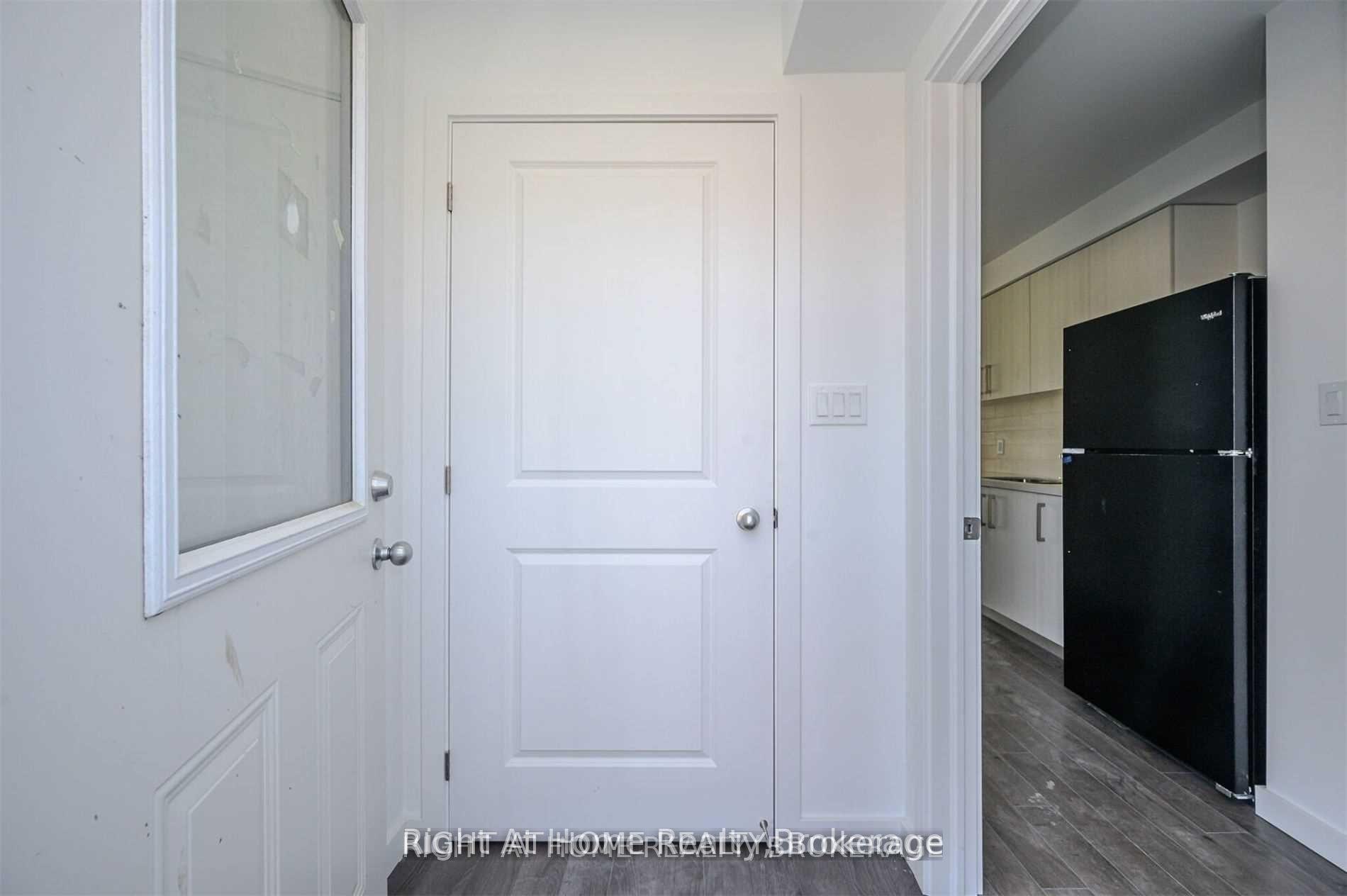 Photo 3 of 400 Alberta Street, Welland, Lincoln/Crowland — HOMEH