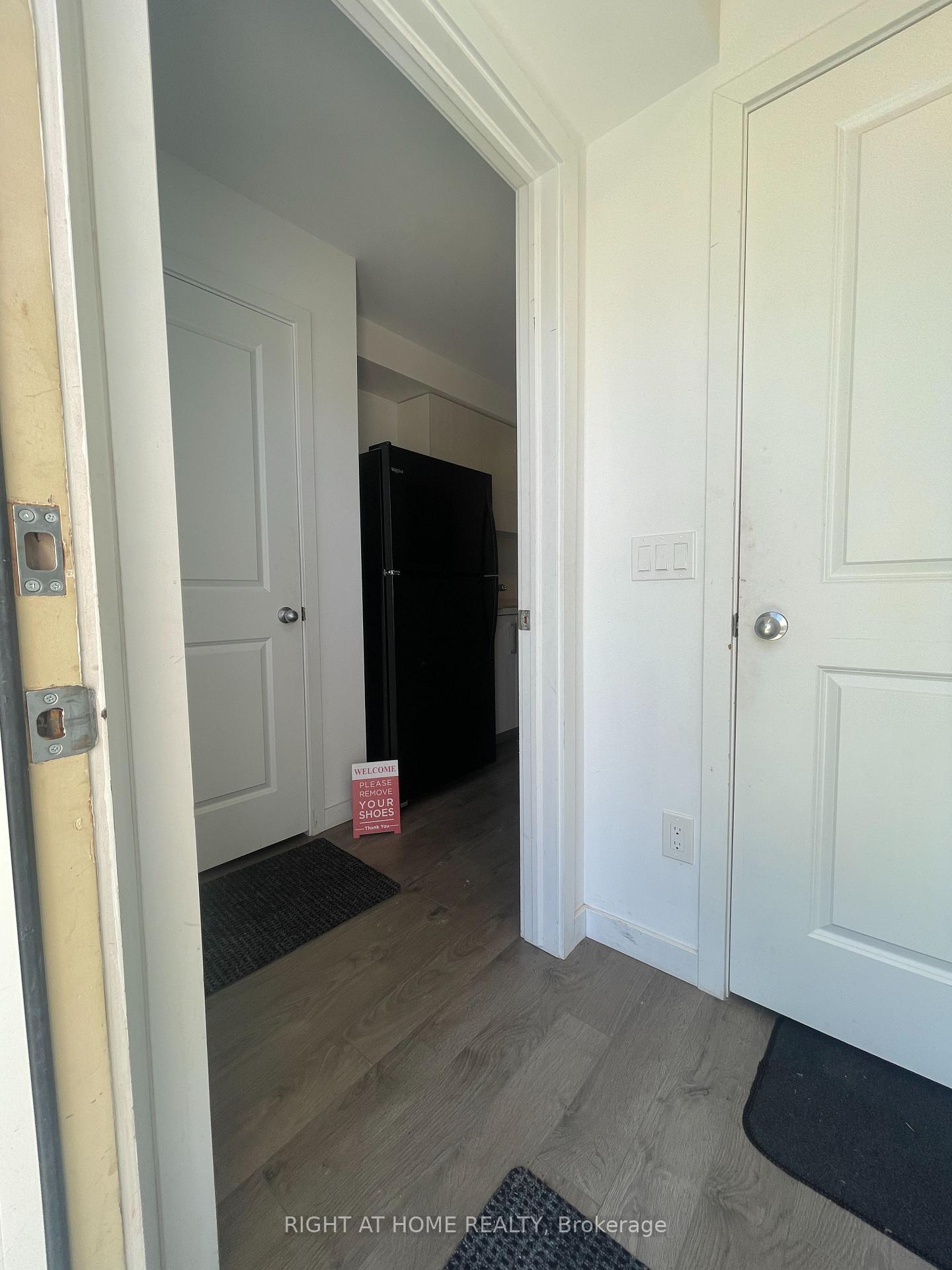 Photo 4 of 400 Alberta Street, Welland, Lincoln/Crowland — HOMEH
