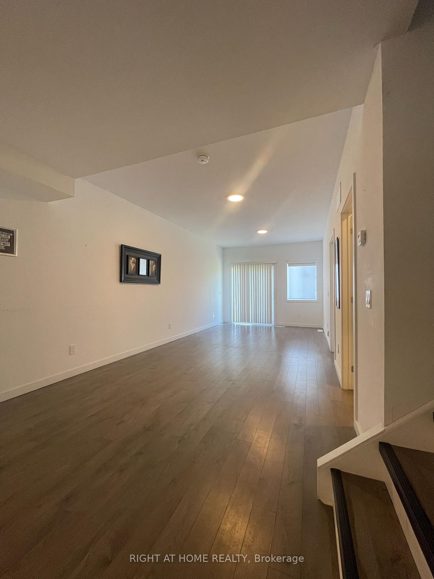 Photo 8 of 400 Alberta Street, Welland, Lincoln/Crowland — HOMEH