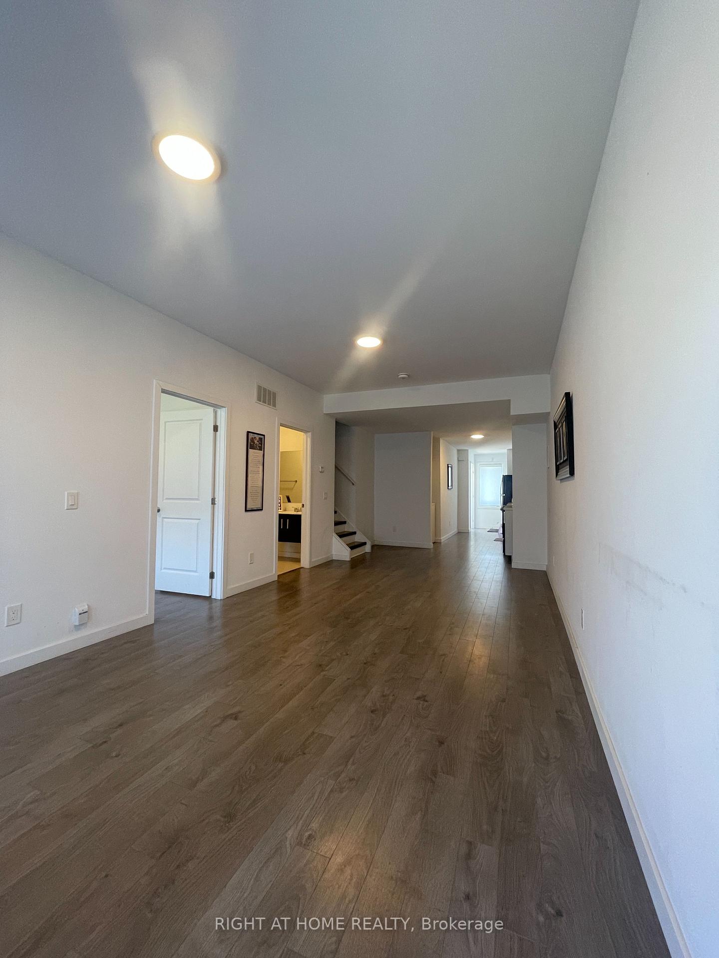 Photo 15 of 400 Alberta Street, Welland, Lincoln/Crowland — HOMEH