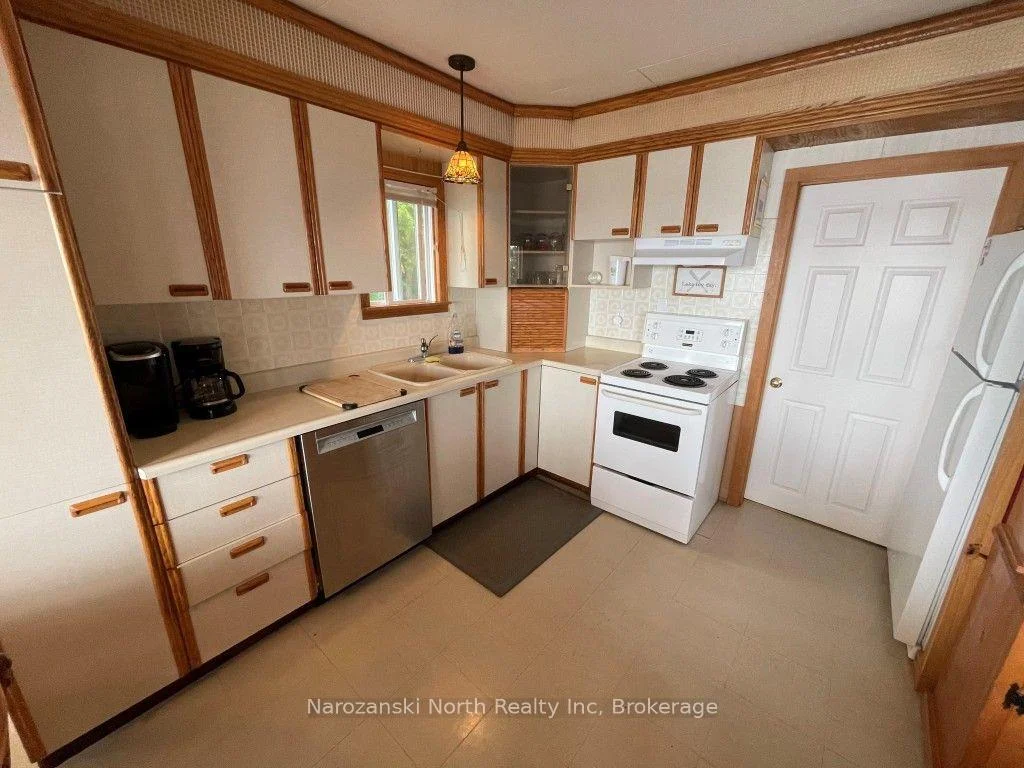 Photo 10 of 151B Du Lac Avenue, West Nipissing, Lavigne — HOMEH