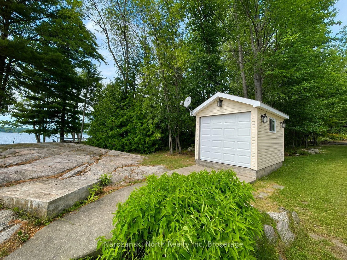 Photo 24 of 151B Du Lac Avenue, West Nipissing, Lavigne — HOMEH