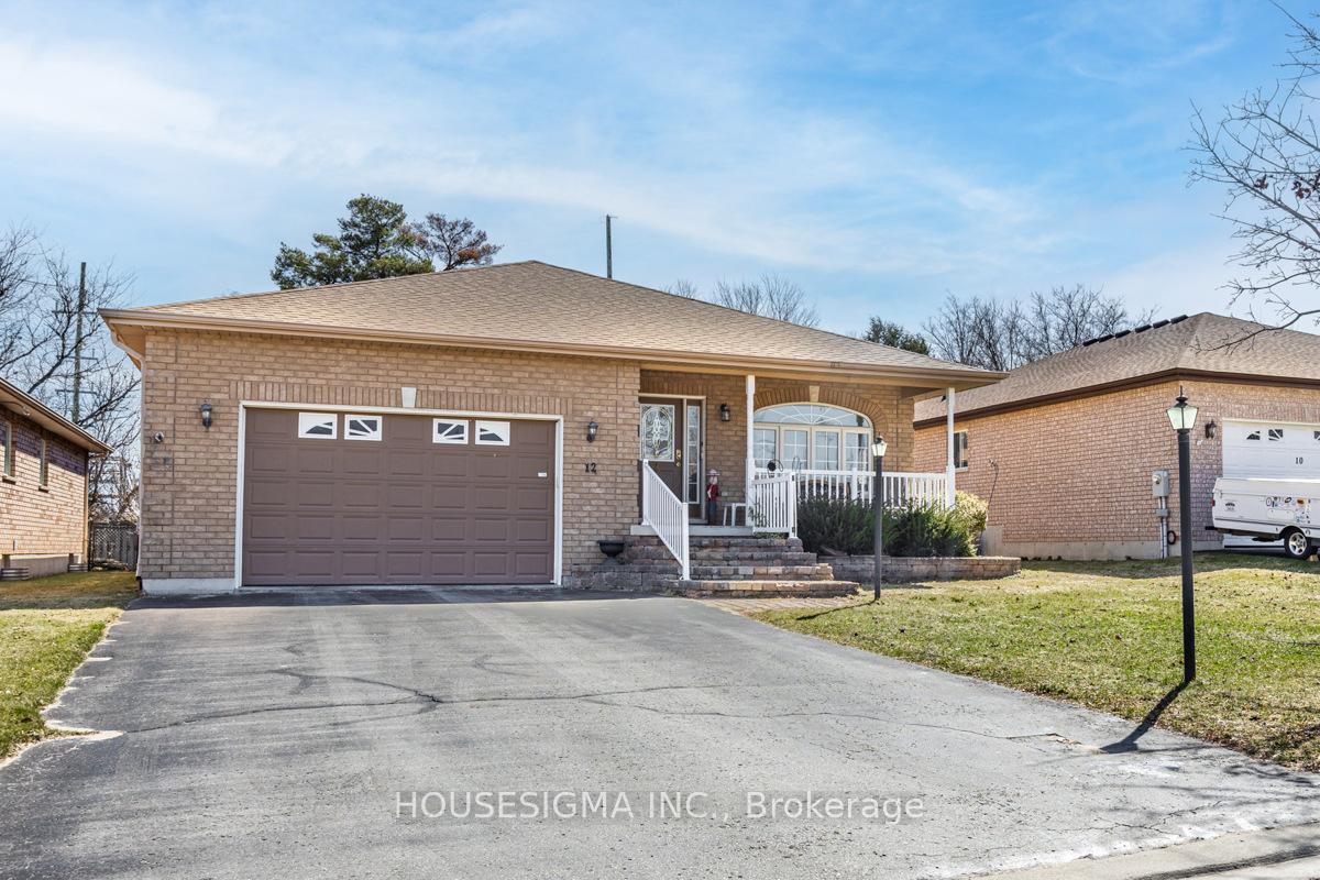 Photo 4 of 12 Low Boulevard, Uxbridge — HOMEH