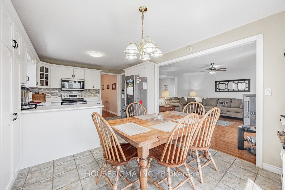 Photo 19 of 12 Low Boulevard, Uxbridge — HOMEH