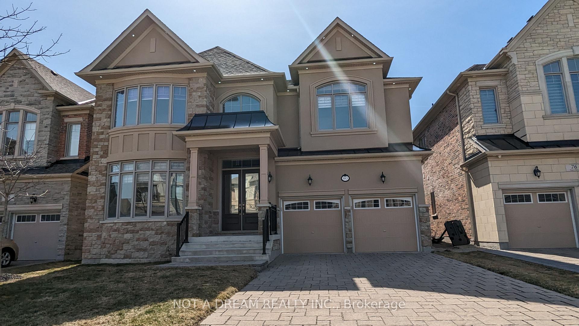 Photo 2 of 80 Torgan Trail, Vaughan, Kleinburg — HOMEH