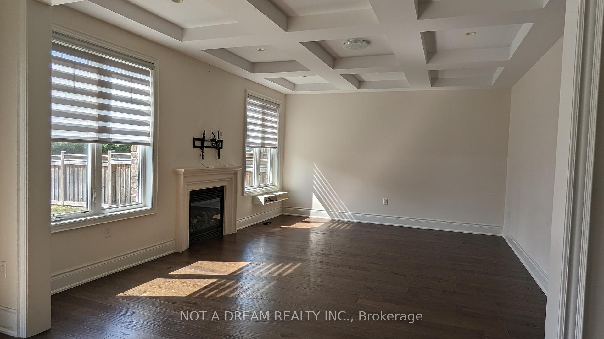 Photo 7 of 80 Torgan Trail, Vaughan, Kleinburg — HOMEH