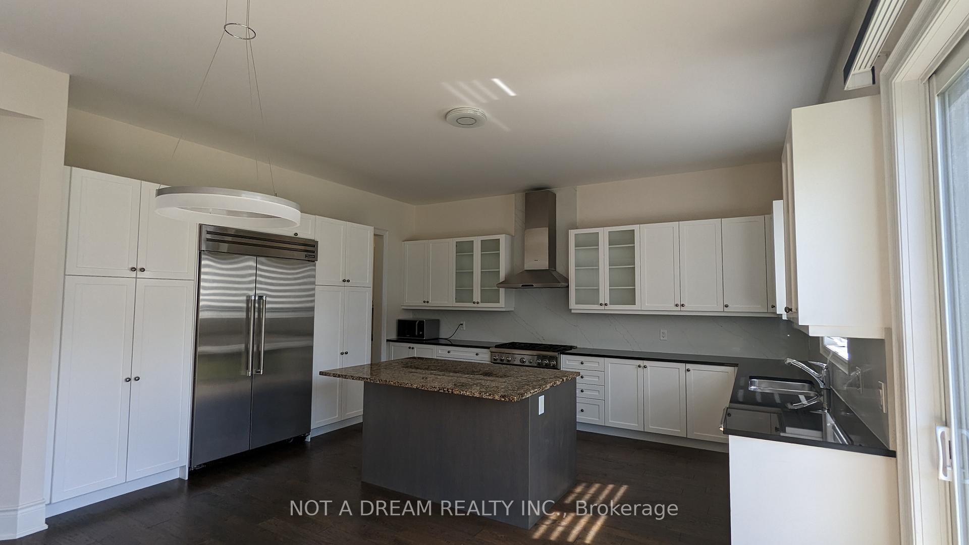 Photo 20 of 80 Torgan Trail, Vaughan, Kleinburg — HOMEH